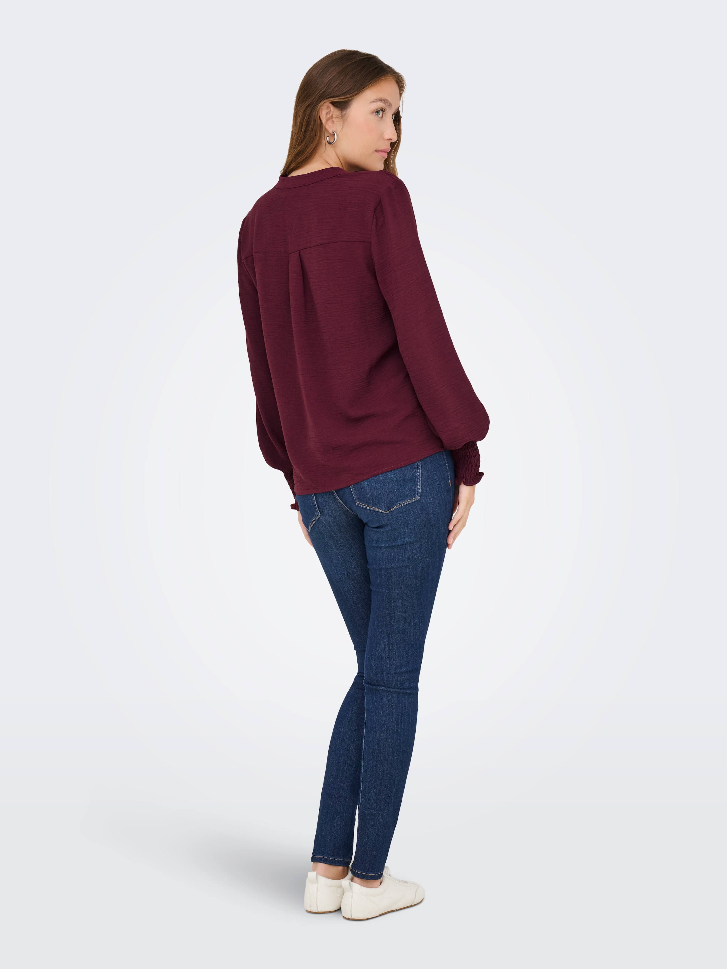 ONLY Blusenshirt »ONLMETTE V-NECK LS SMOCK TOP NOOS WVN«