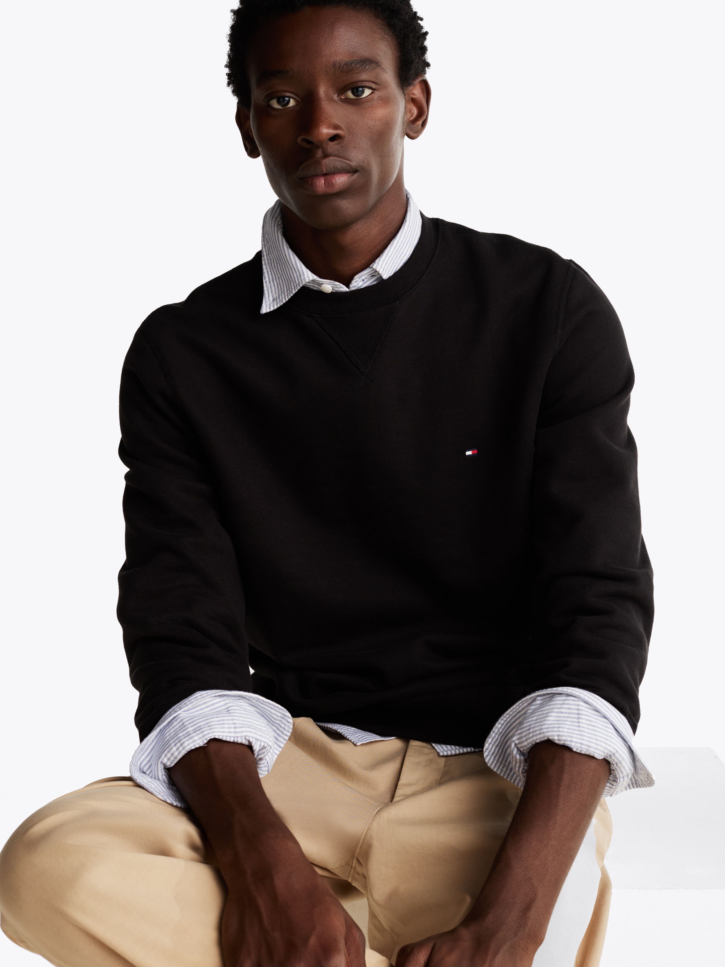 Tommy Hilfiger Sweatshirt »ESSENTIAL FLEECE CREWNECK«, mit Tommy Hilfiger Logostickerei