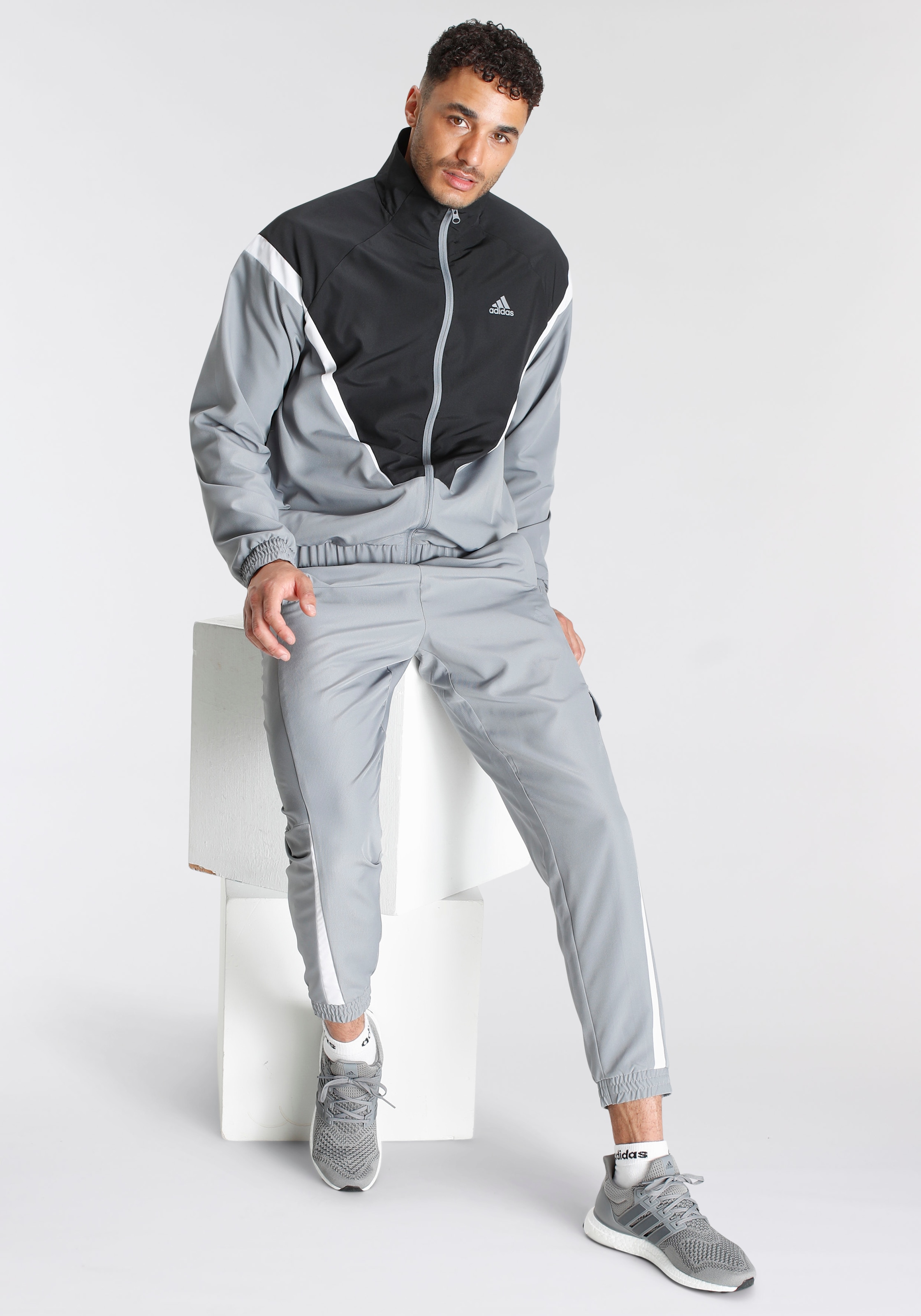 adidas Sportswear Trainingsanzug »SPORTSWEAR WOVEN NON-HOODED«, (2 tlg.)