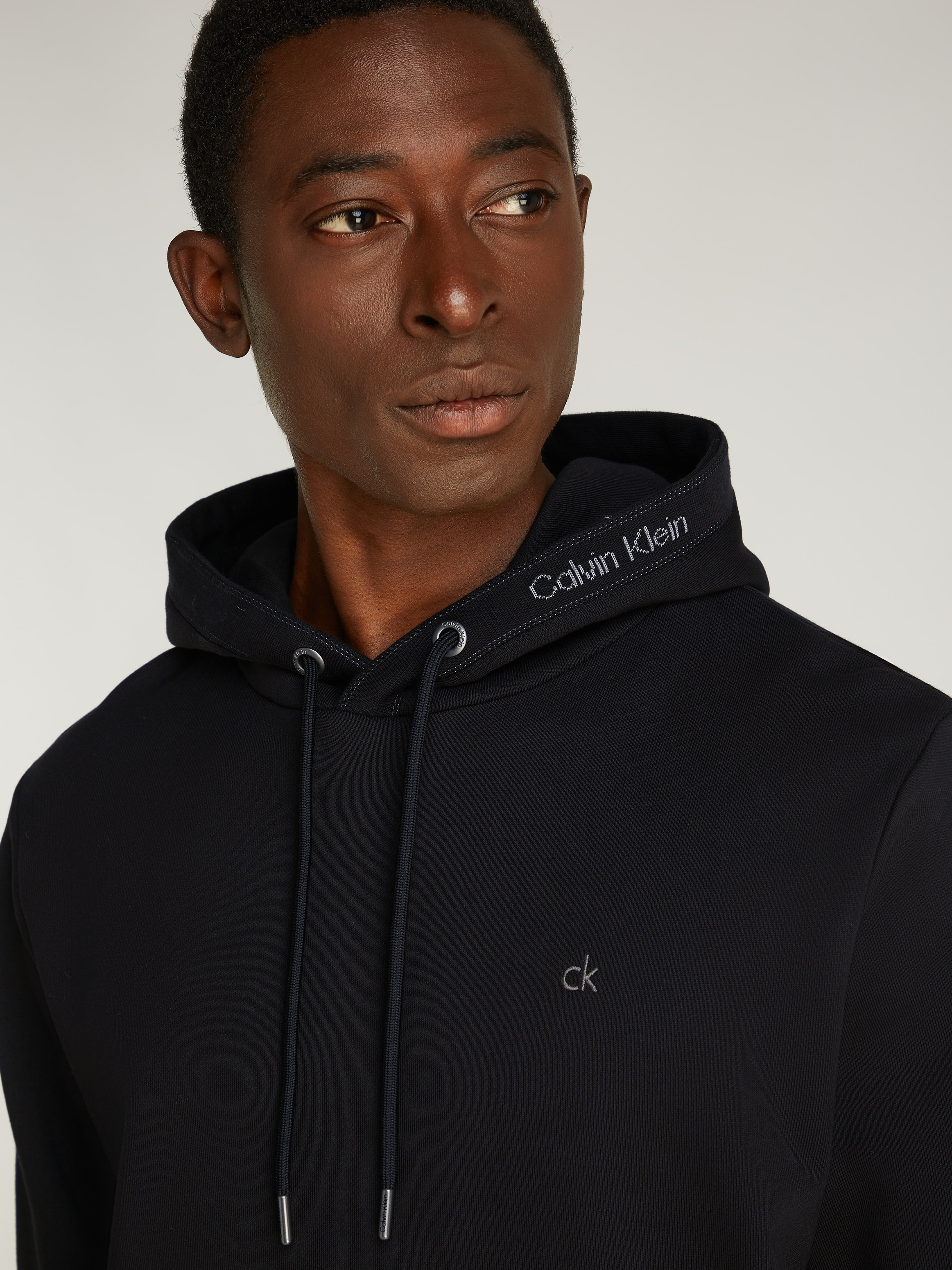 Calvin Klein Kapuzensweatshirt »NECK LOGO HOODIE«, mit Logoschriftzug an der Kapuze