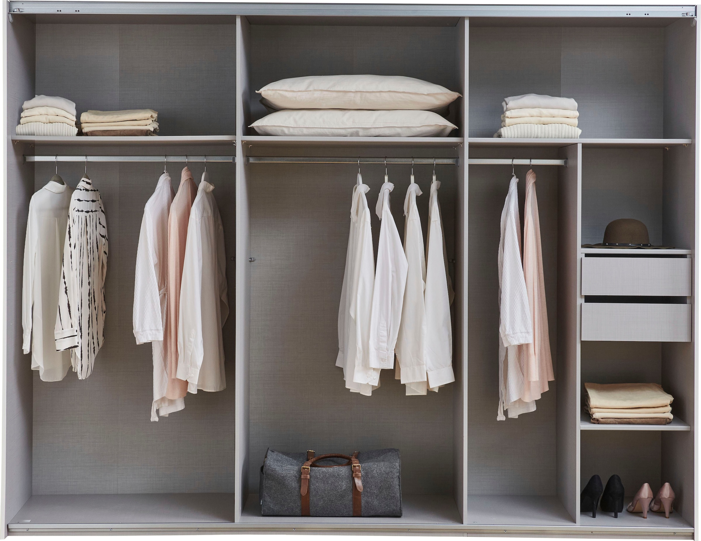 Wimex Schwebetürenschrank »Jork Kleiderschrank mit Spiegel, schwarze Metallgriffe«, Schrank in verschiedenen Größen und Innenausstattungsvarianten