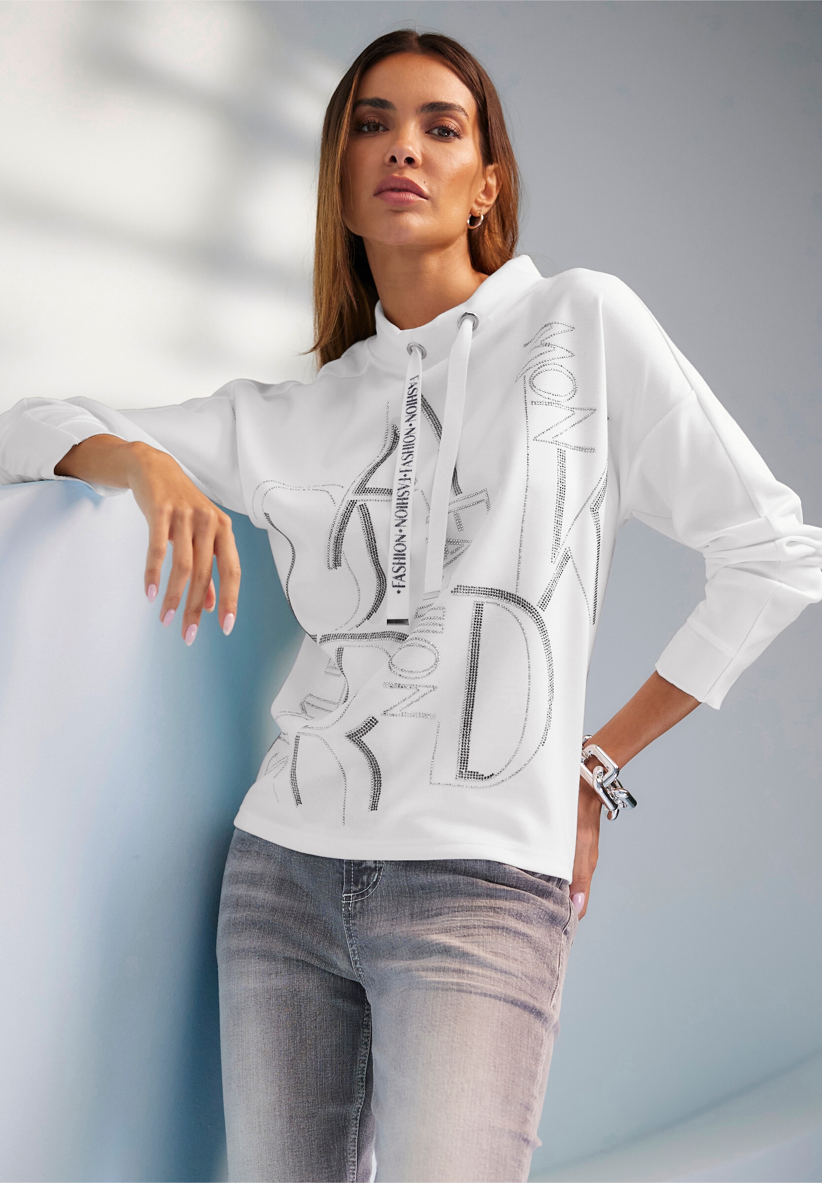 heine T-Shirt »Shirt Stehkragenshirt mit Glitzer-Schriftzug«