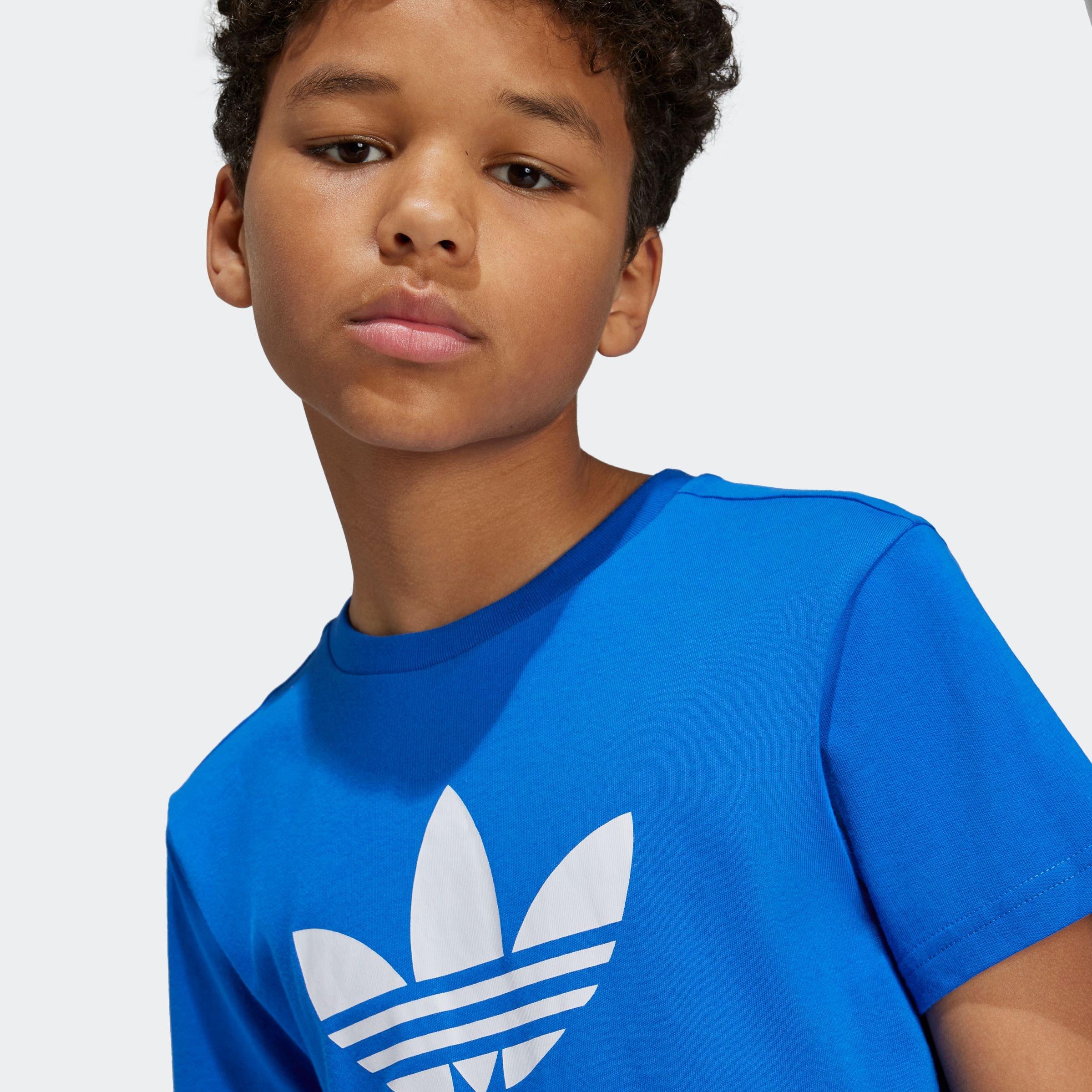 adidas Originals T-Shirt »ADICOLOR TREFOIL KIDS« für Kinder und Teens, sportlicher Stil, ohne Verschluss