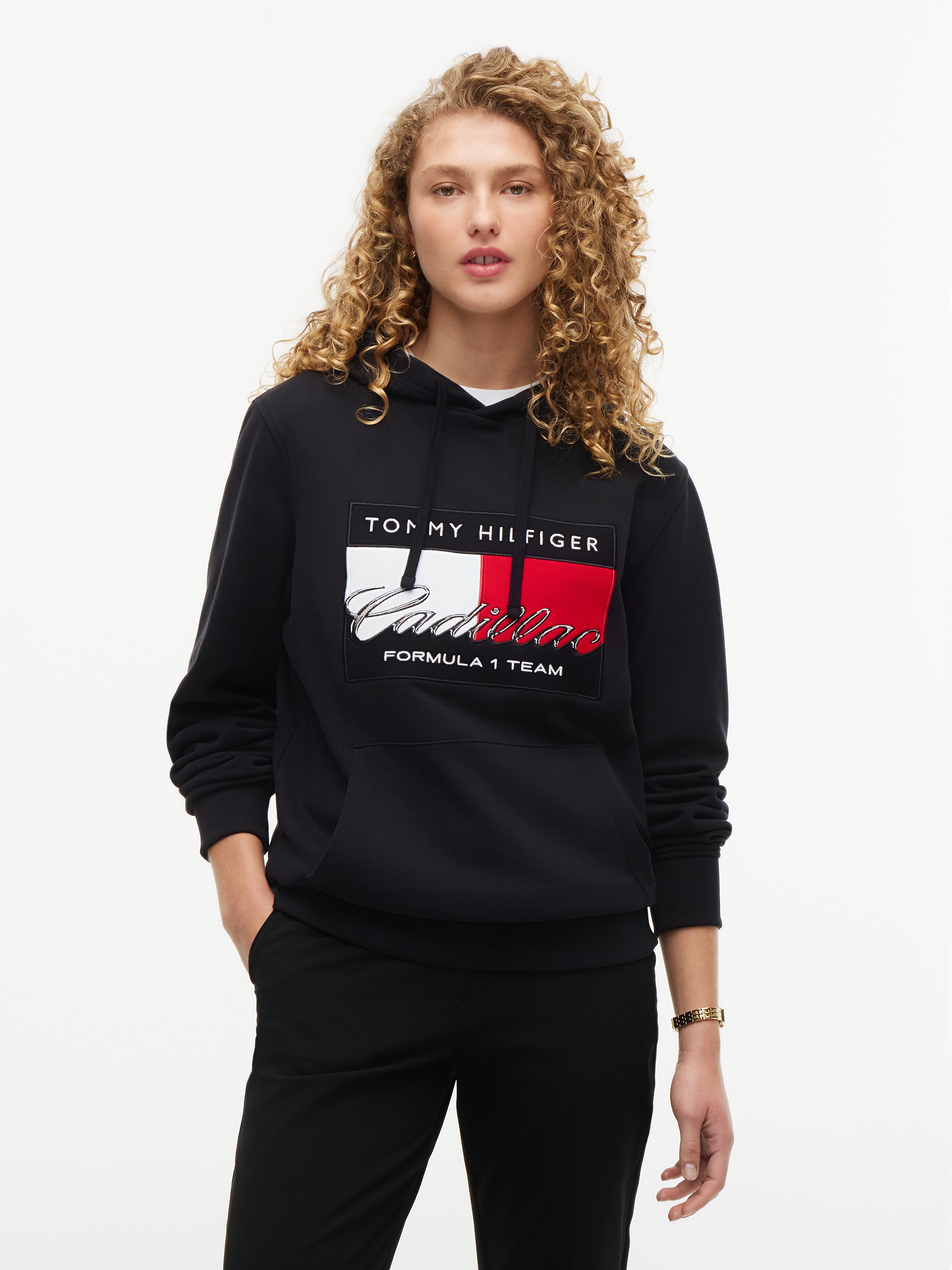 Tommy Hilfiger Hoodie »TH x Cadillac Formula 1® Team GRAPHIC FLAG«, Baumwoll-Qualität, Unisex
