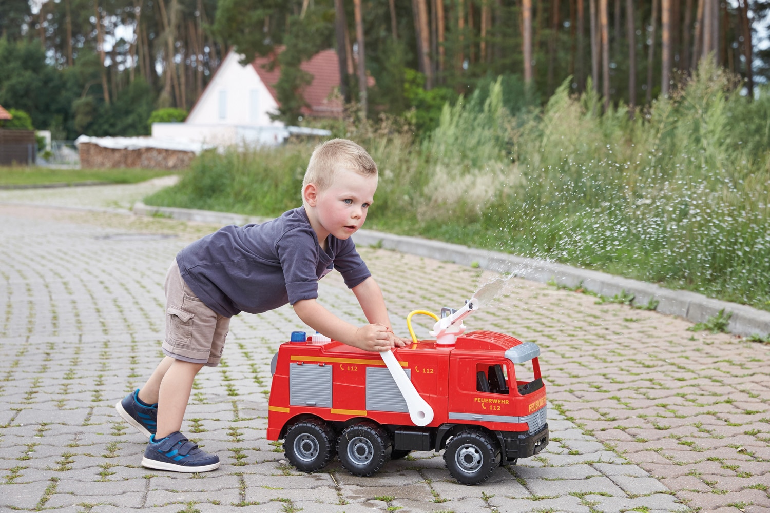 Lena® Spielzeug-Feuerwehr »Giga Trucks, Actros«, Made in Europe