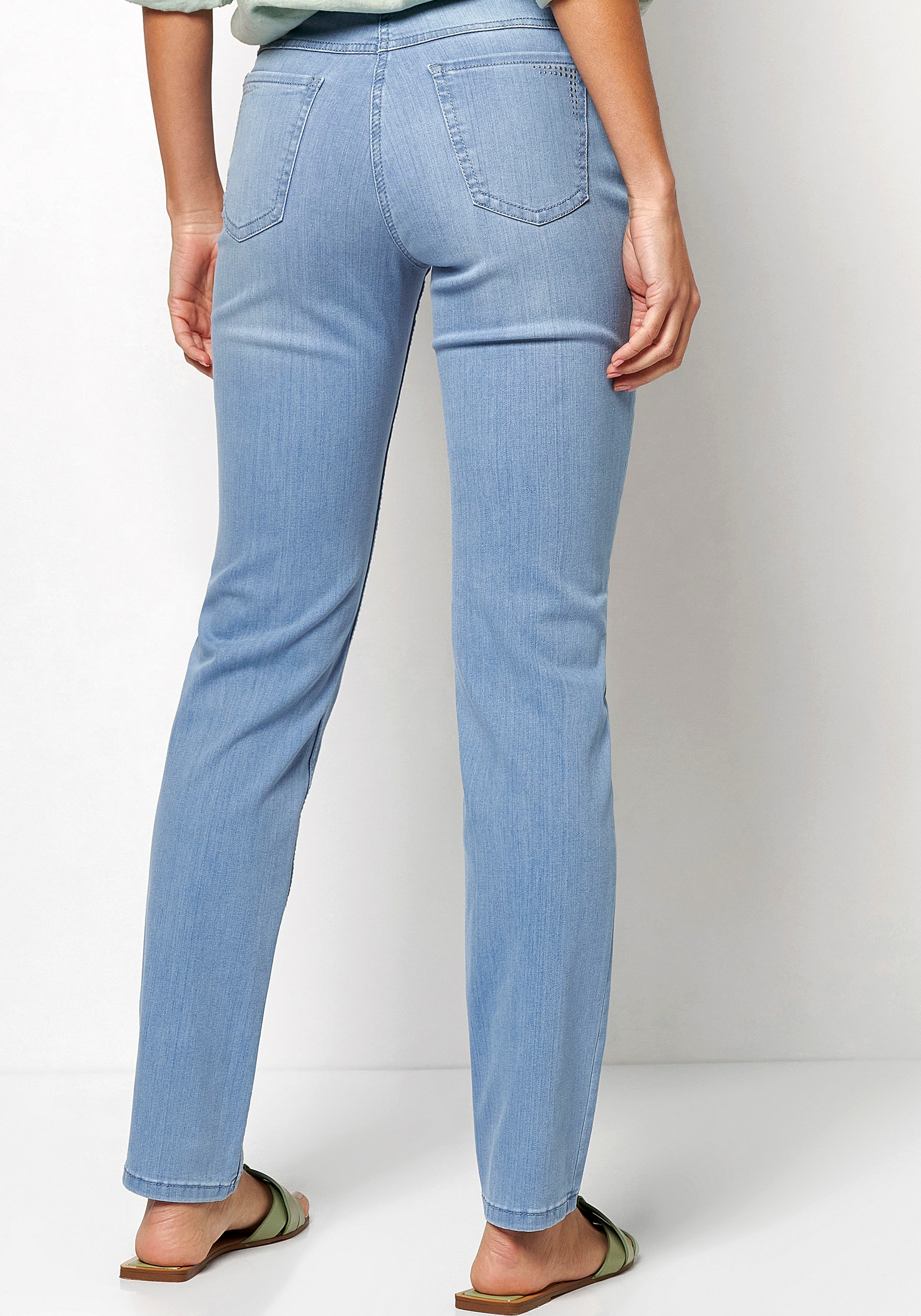 TONI Straight-Jeans »Perfect Shape Straight«, mit Gesäßtaschen mit aufwendiger Verzierung