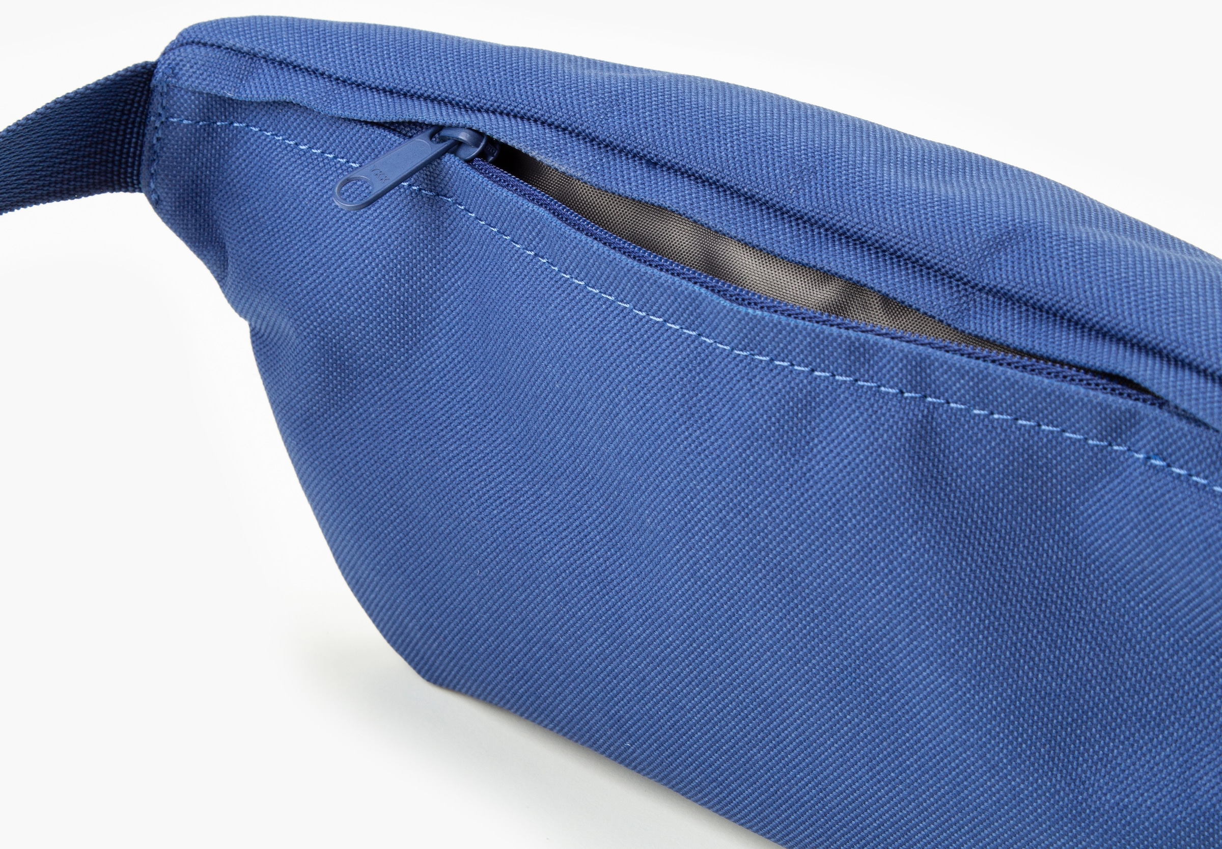 Levi's® Bauchtasche »SMALL BANANA SLING HEADLINE LOGO«, Bauchtasche Umhängetasche Schultertasche