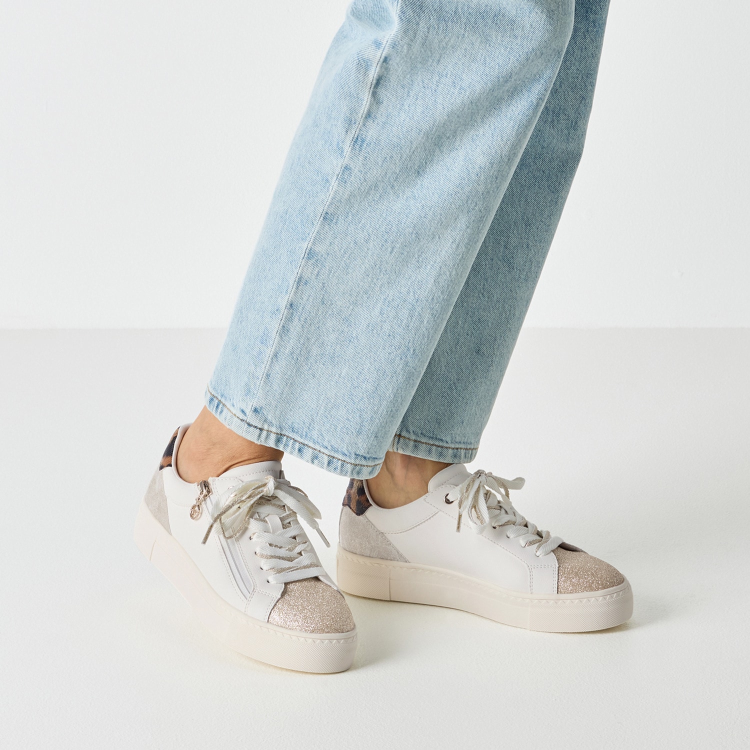 Tamaris Plateausneaker  , Schnürschuh, Halbschuh, Freizeitschuh in veganer Verarbeitung