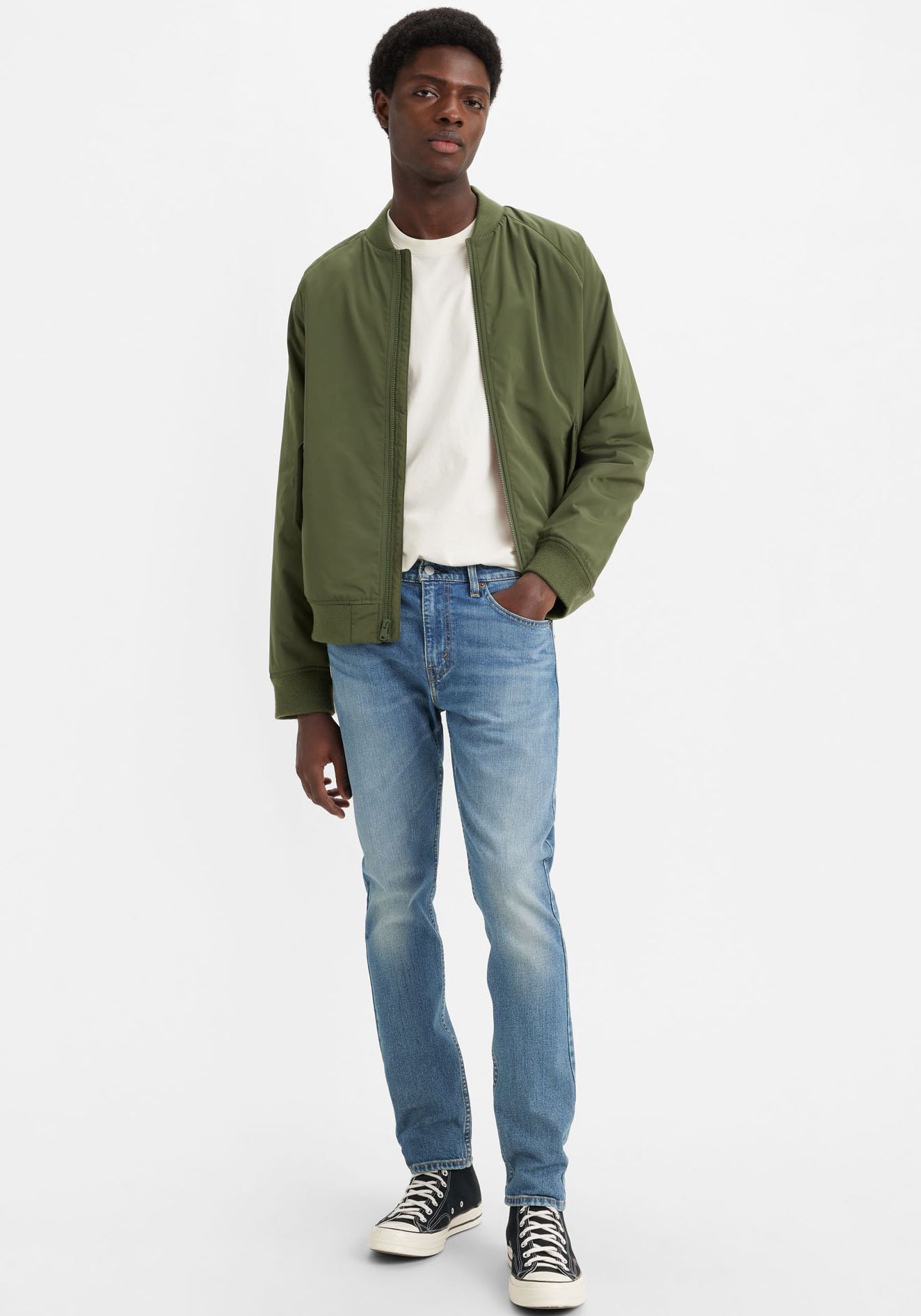 Levis "512 Slim Taper Fit" mit Markenlabel