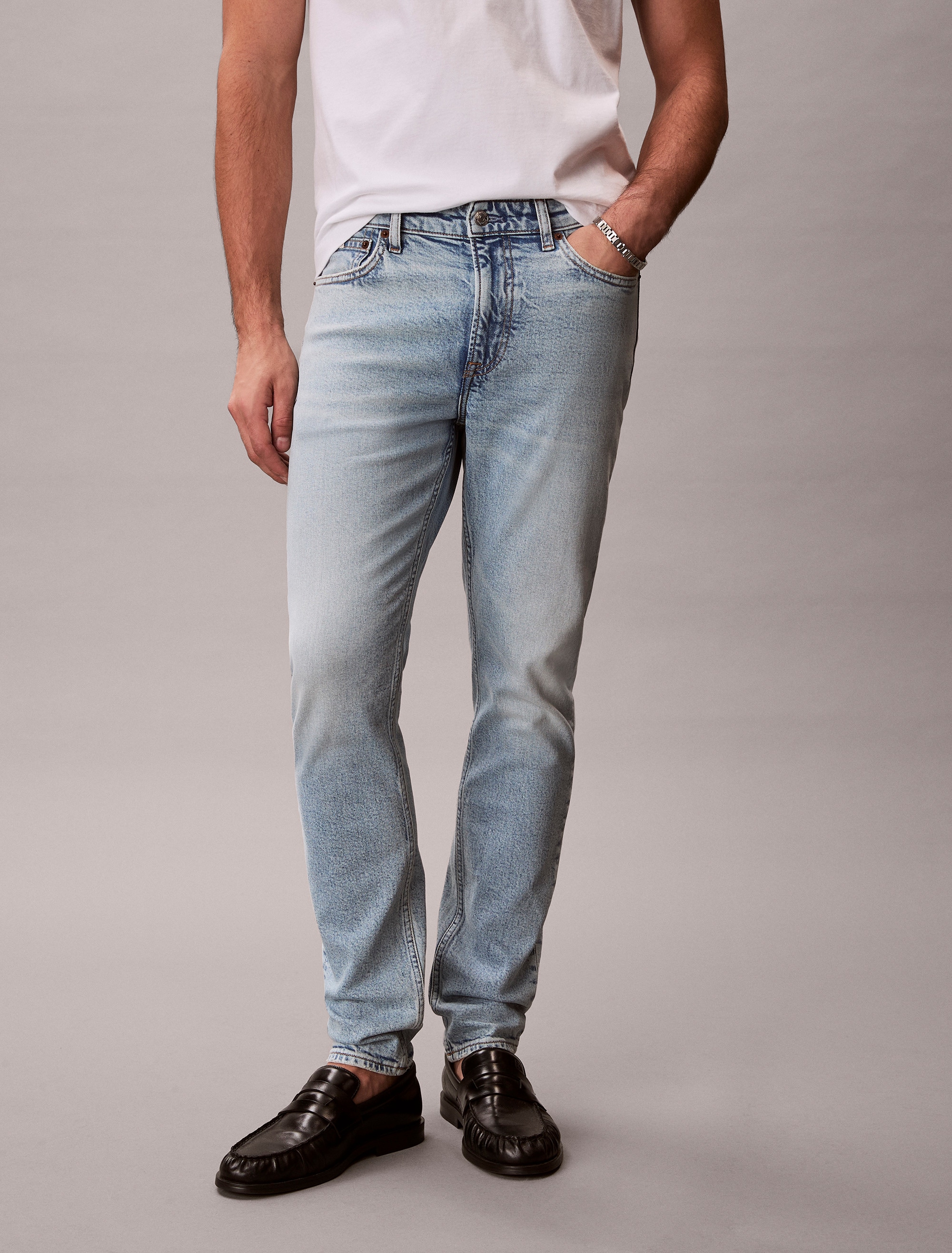 Calvin Klein Jeans »SLIM TAPER« mit Markenlabel