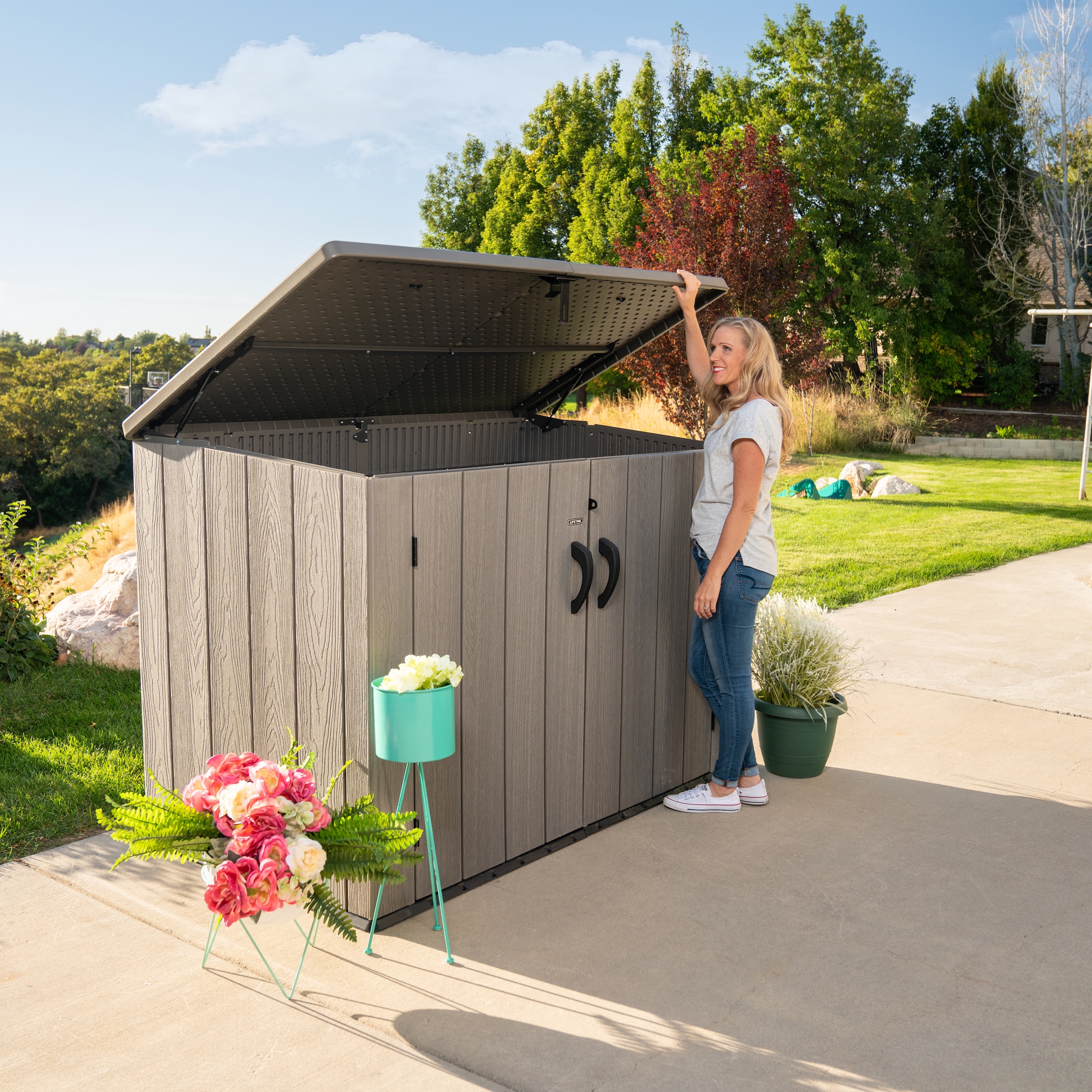 Lifetime Mülltonnenbox »Geräteschrank Greg« Platz für 3 Mülltonnen je 240 L, BxHxT: 191x108x132 cm
