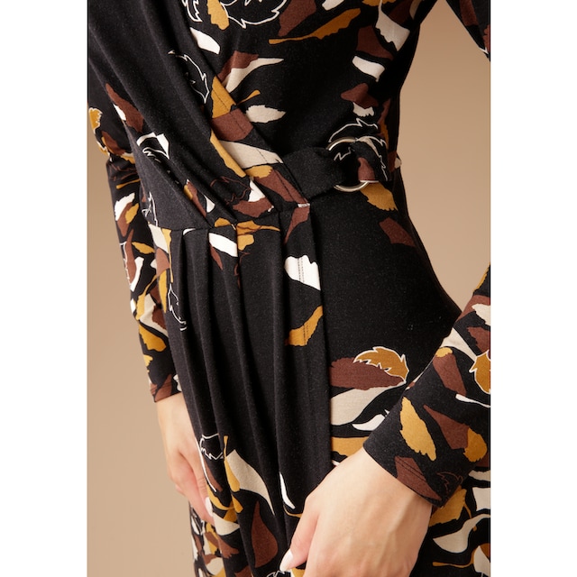 Aniston SELECTED Jerseykleid, mit silberfarbenem Zierring am Wickel- Ausschnitt bei ♕
