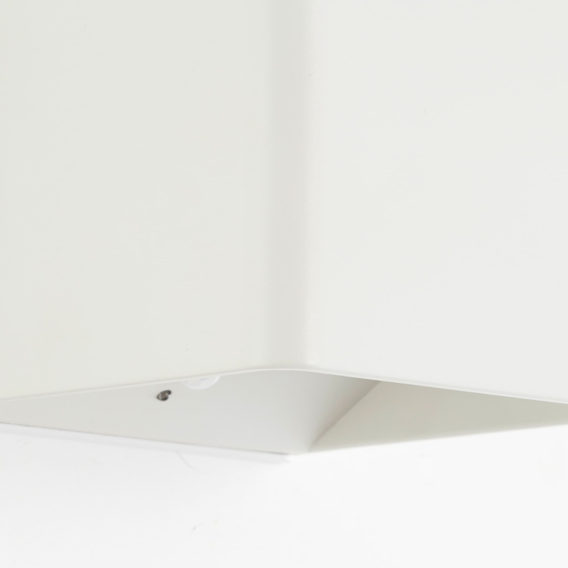 Brilliant Außen-Wandleuchte »Iseo - portable Akkuleuchte inkl. Magnetplatte« LED-Modul 1 Stk. Warmweiß Akku, 300 lm, 3000 K, USB, schwarz, mobile Außenlampe, Wandlampe