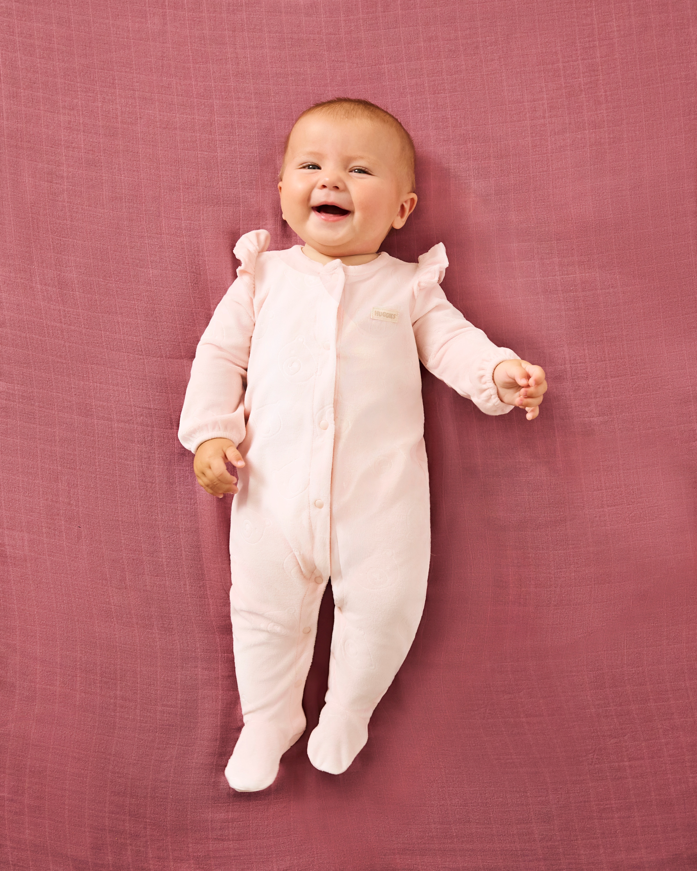 HUGGIES babywear Strampler »HUGG FOOTED COVERALL«, Pflegeleichte Fleece- Qualität