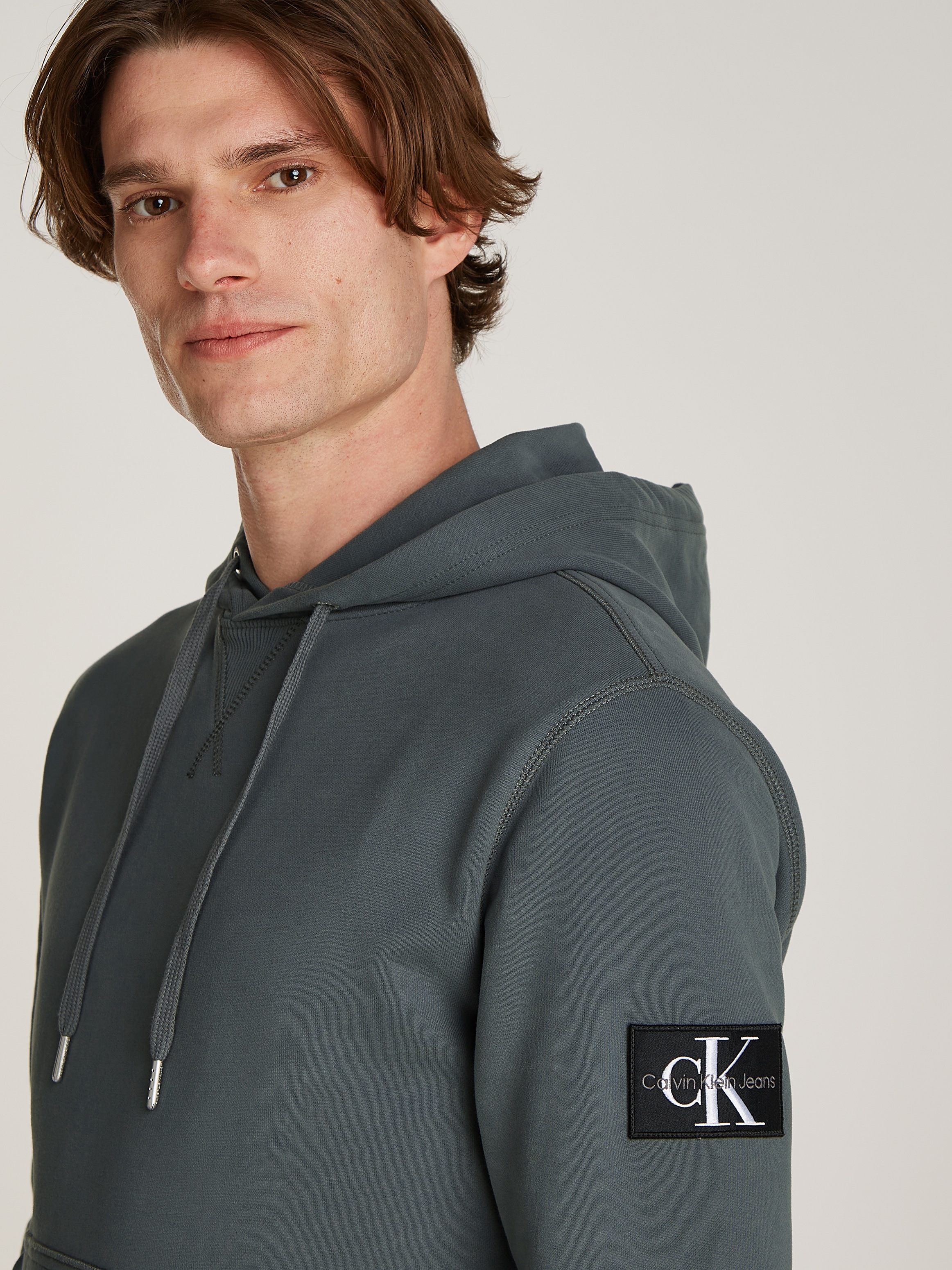 Calvin Klein Jeans Kapuzensweatshirt »BADGE HOODIE«, mit Logopatch