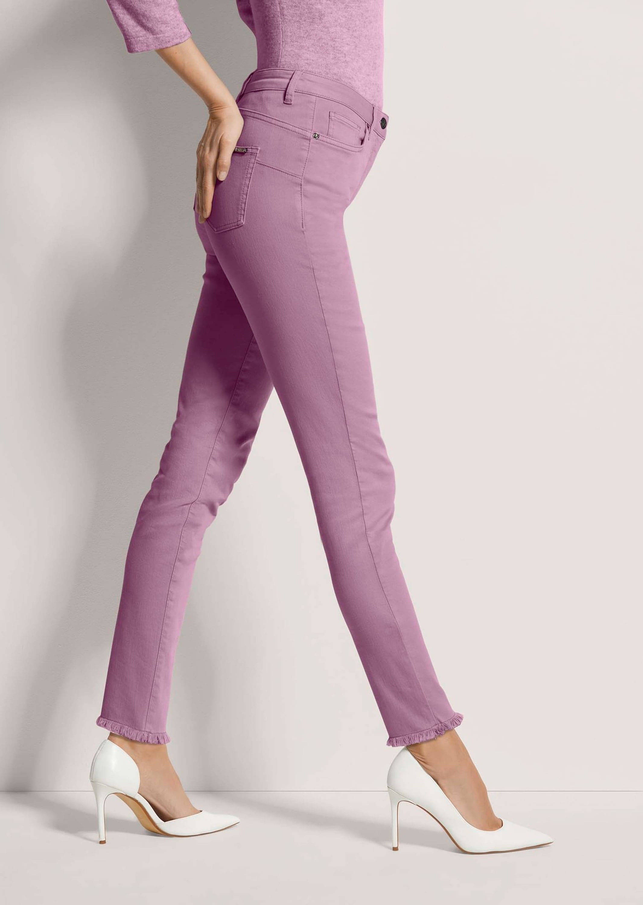 MADELEINE Regular-fit-Jeans »Jeans Mid Waist Skinny-Hose mit Fransen«