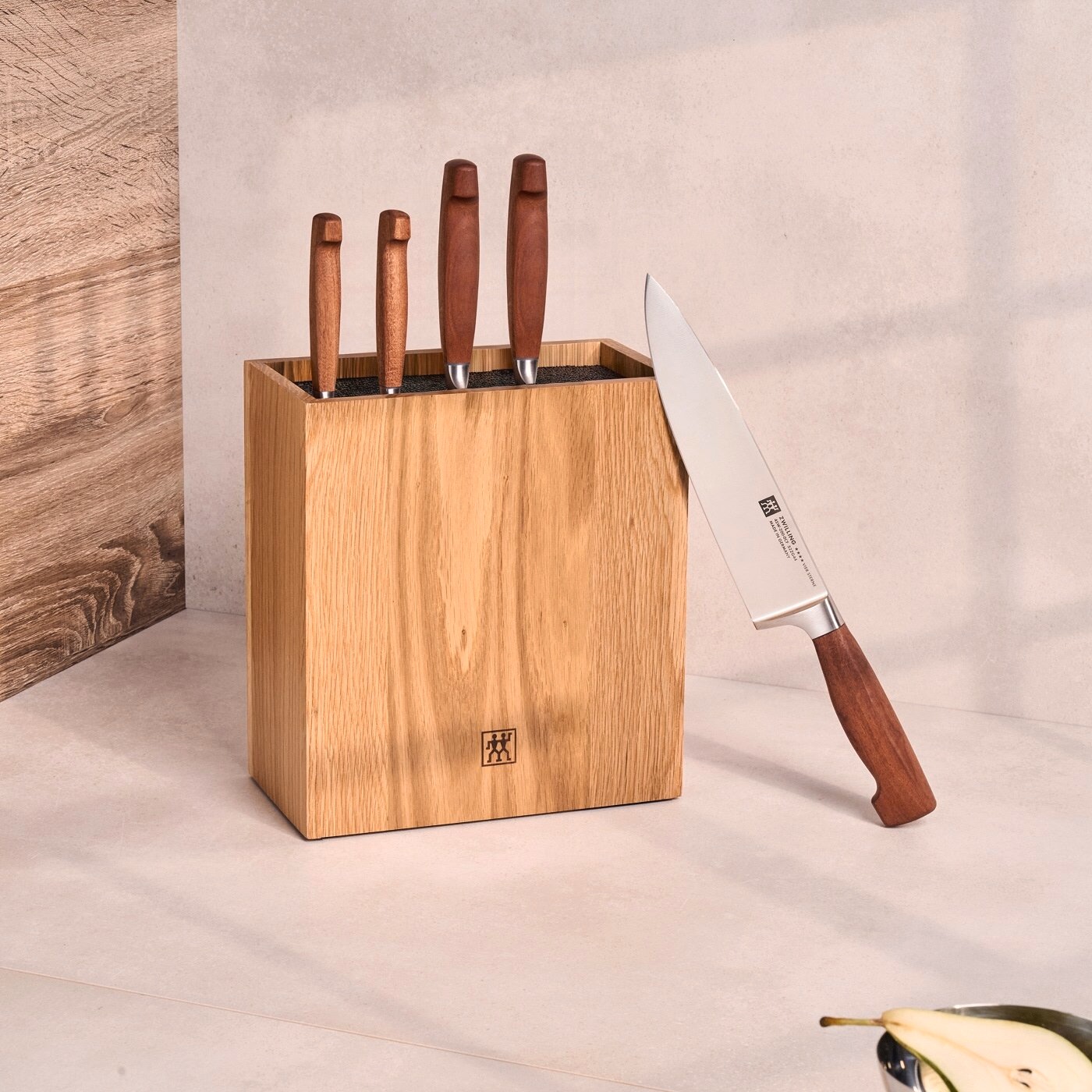 Zwilling Messerblock »**** VIER STERNE Wood« 6 Messer mit Kotibé-Holzgriffe, Messerblock aus Eiche