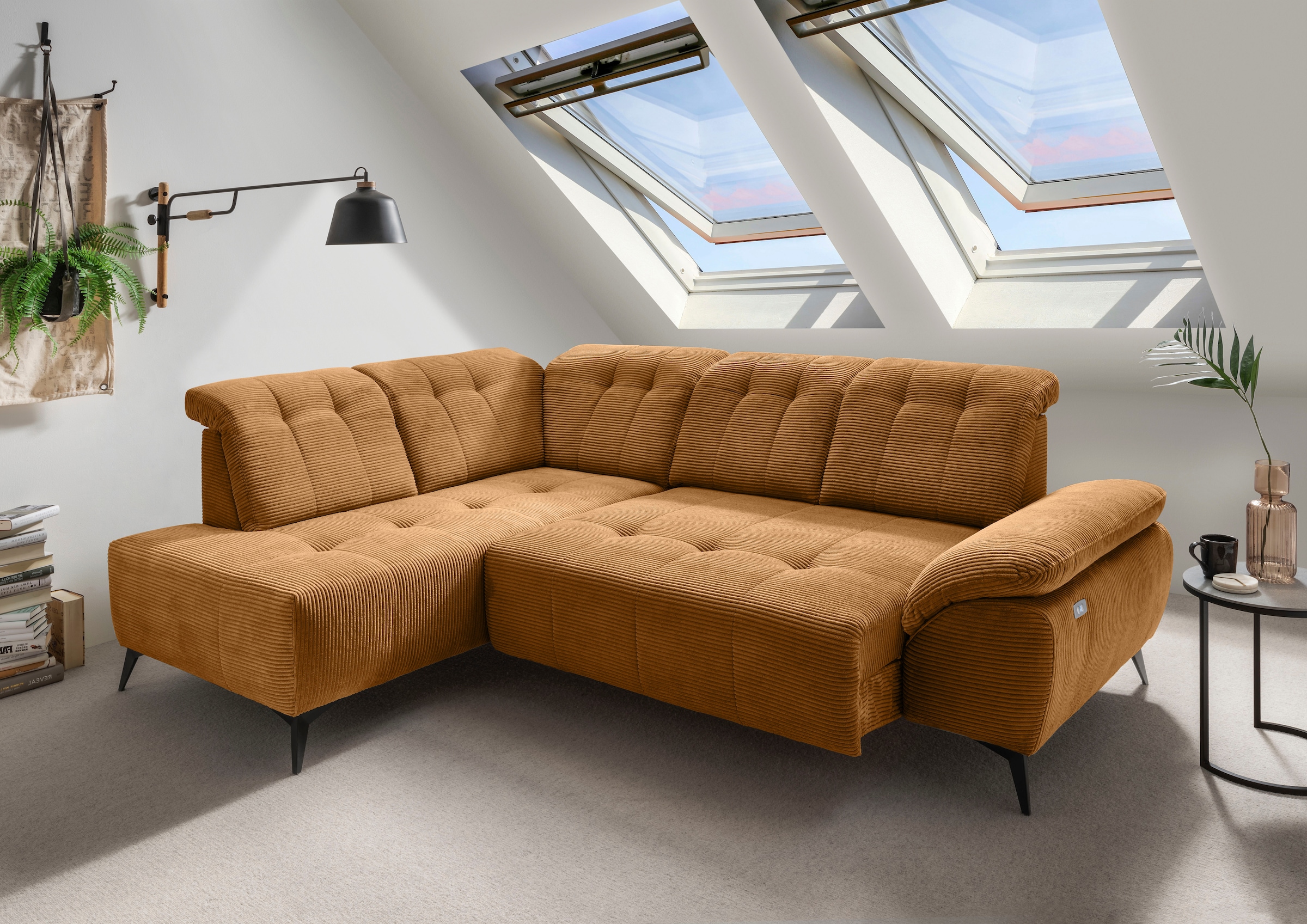 Home affaire Ecksofa »Lazio modern und bequem, schmale Armlehnen, tolle Detailverarbeitung« zwei verschiedene Fußfarben wählbar