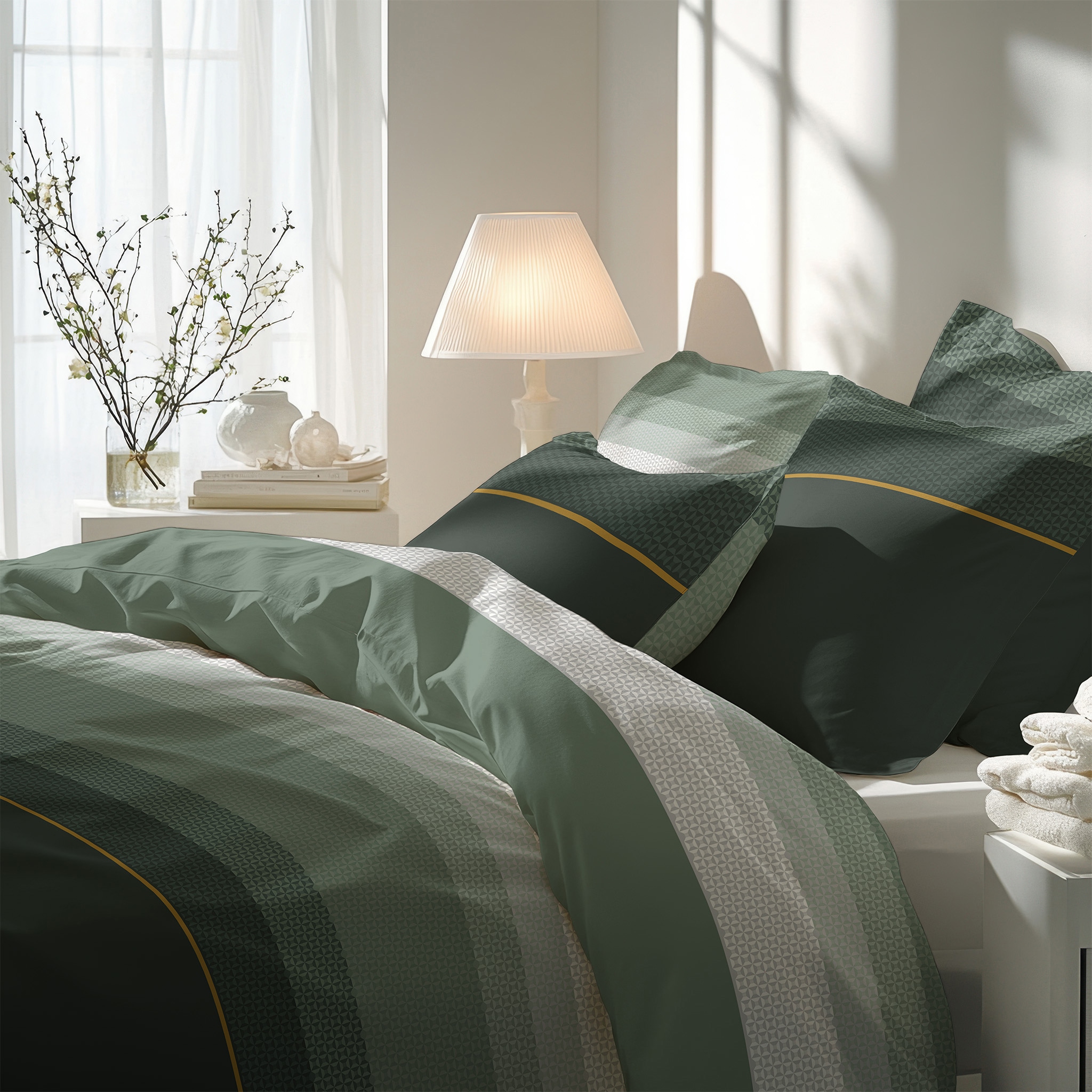 Florella Bettwäsche »Adrian pfau Edel-Satin,  100% Baumwolle«