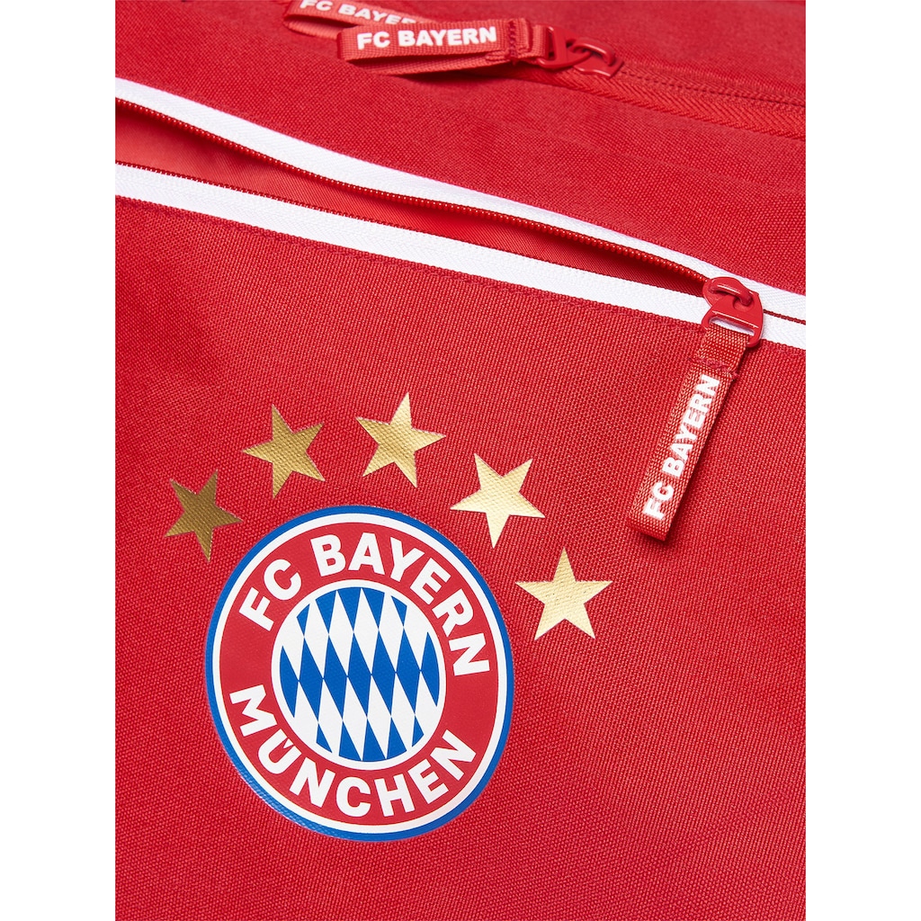 FC Bayern Sporttasche »FC Bayern München 5 Sterne Logo rot«, mit Rucksackfunktion, aus recyceltem Material