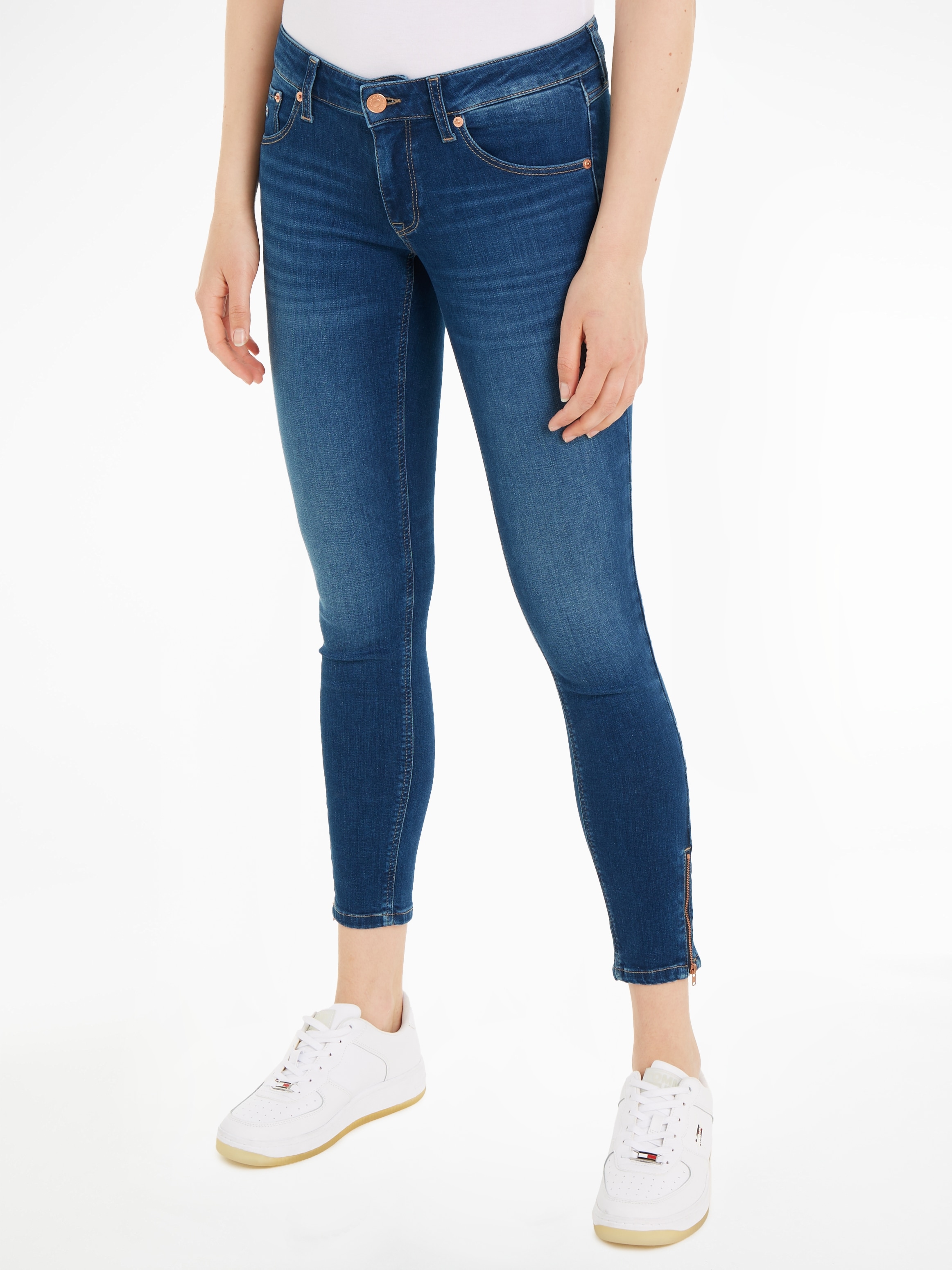 Skinny-fit-Jeans »SCARLETT LW SKN ANK ZIP AH1239«, mit Lederlogopatch