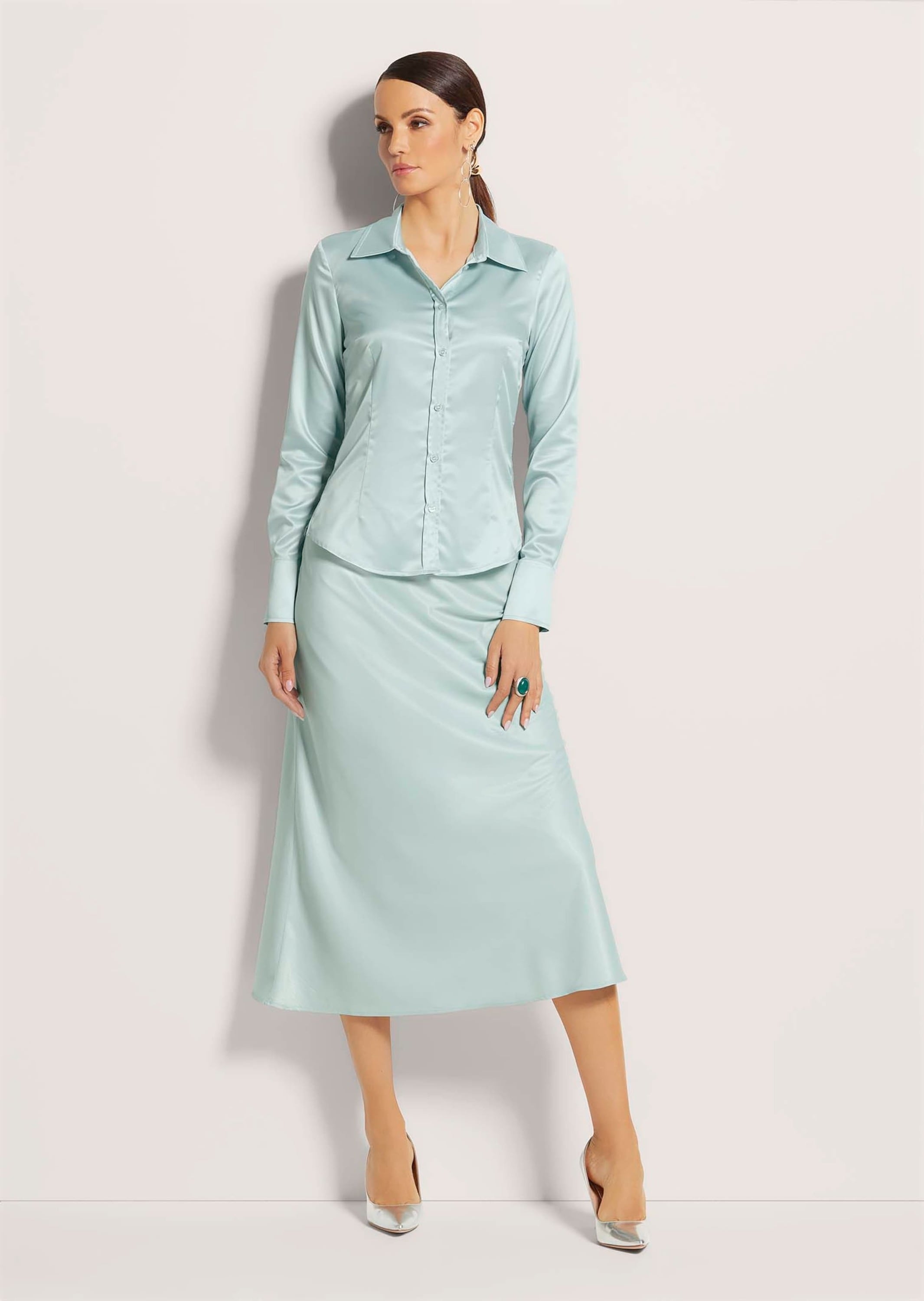 MADELEINE Hemdbluse »Bluse Hemdbluse mit glänzendem Finish«