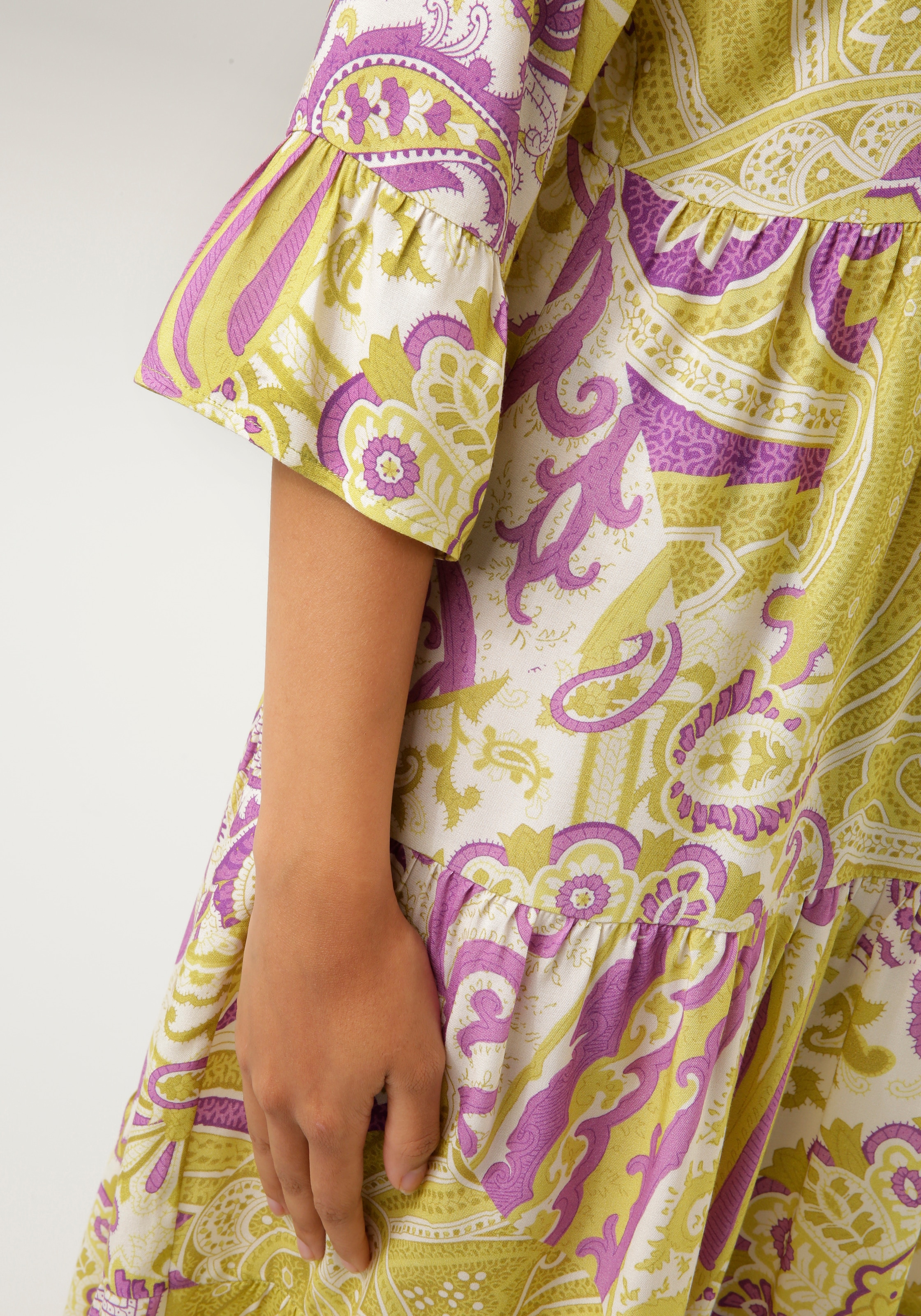 Aniston CASUAL Blusenkleid, mit großflächigem Paisley-Druck - NEUE KOLLEKTION