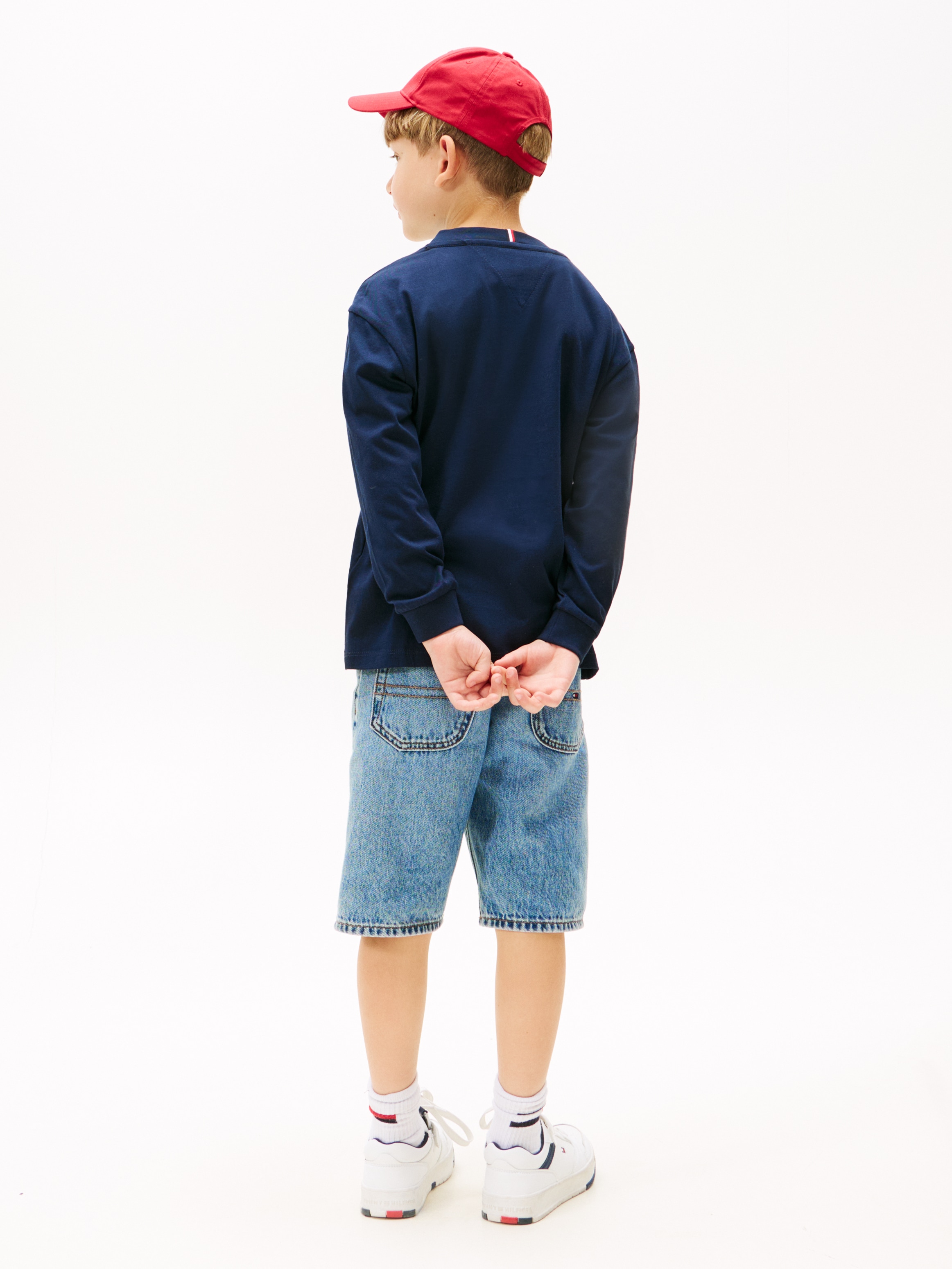 Tommy Hilfiger Langarmshirt »ESSENTIAL T-SHIRT LS« für Kinder bis 16 Jahre, Markenlogo