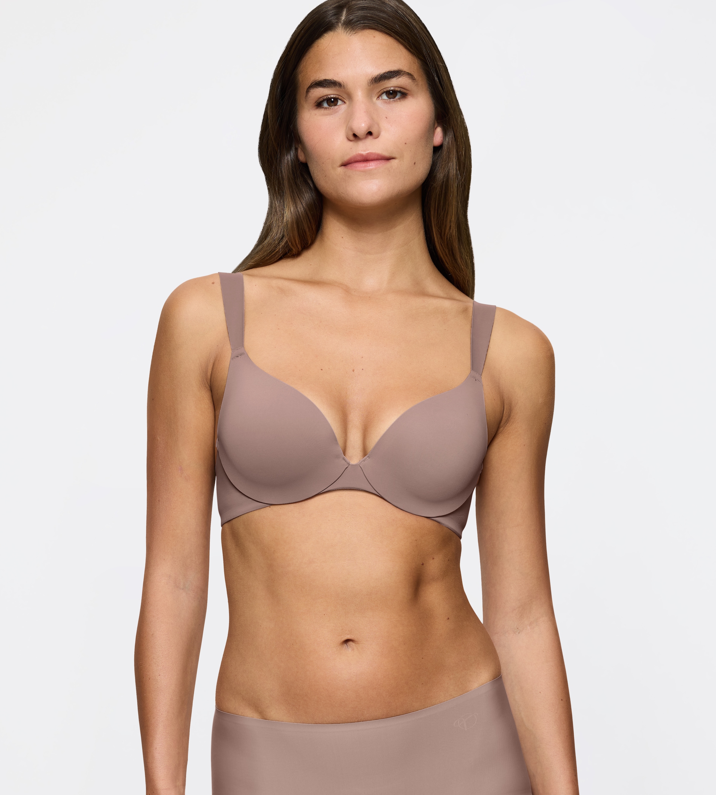 Triumph Bügel-BH »Body Make-Up Illusion« mit tiefem Dekolleté, gepolsterte Cups, Komfort-Bügel, Microfaser