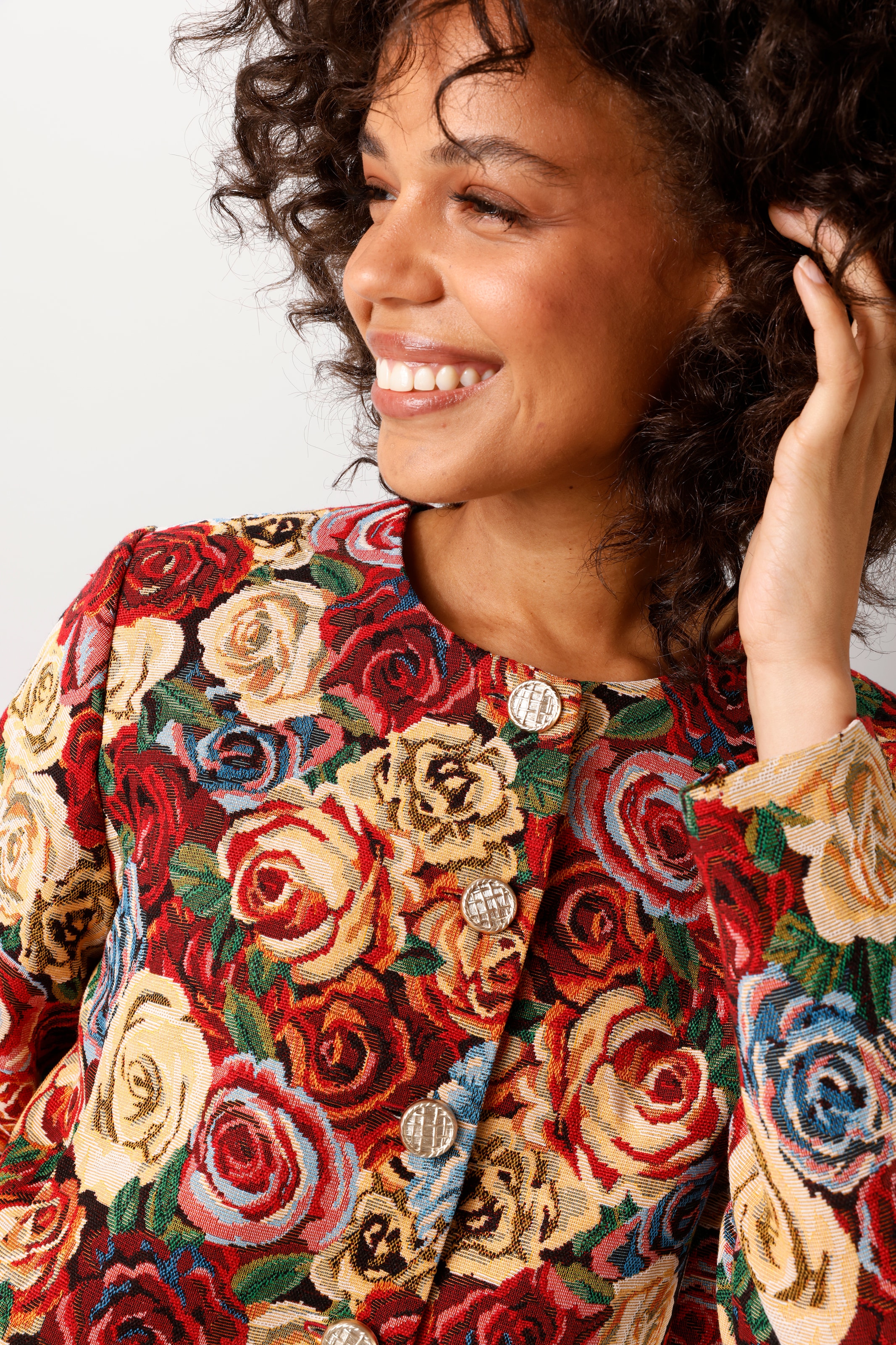 Aniston CASUAL Kurzblazer mit bunten, romantischen Rosen-Muster - NEUE KOLLEKTION