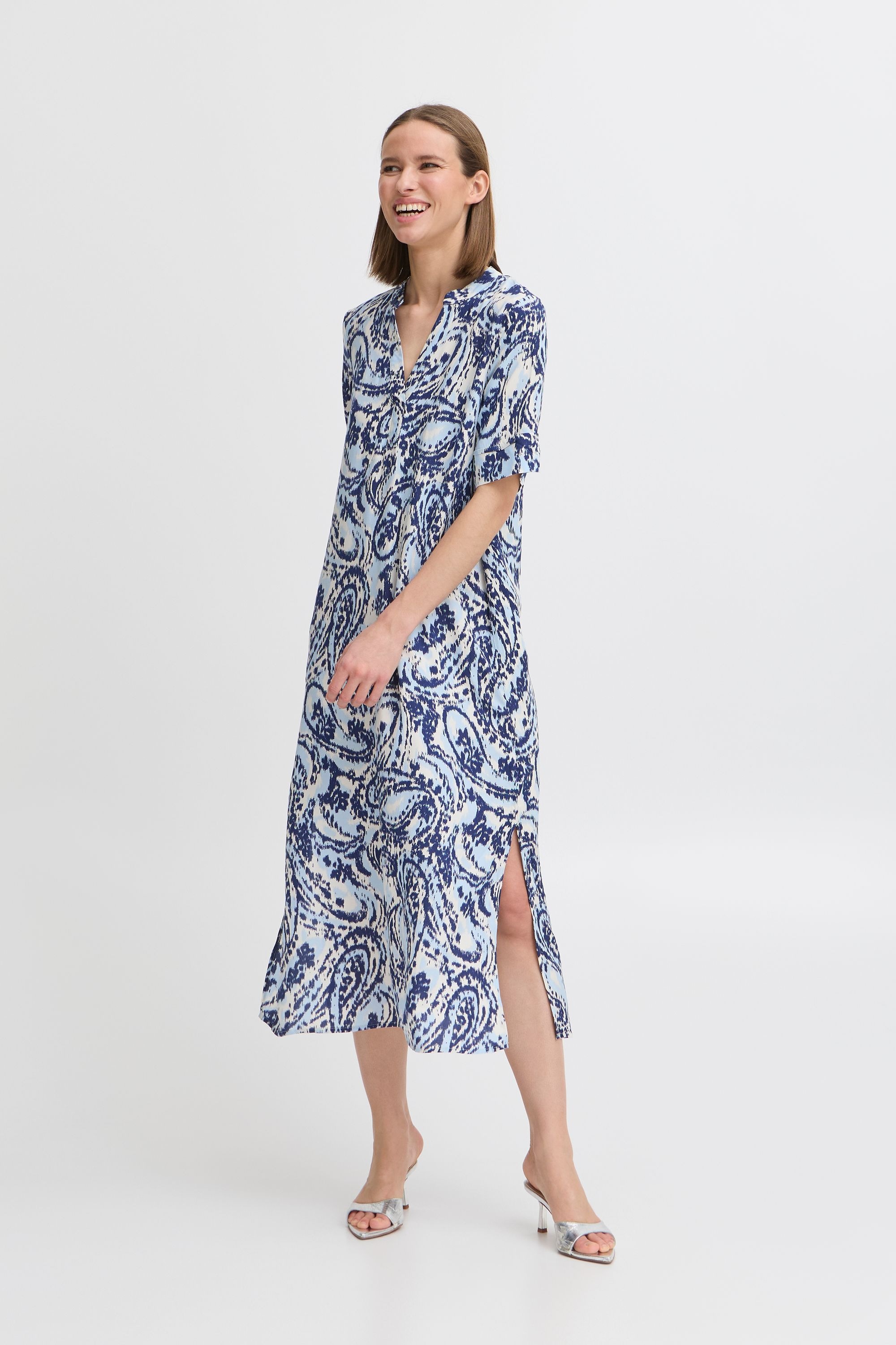 b.young Midikleid »Midikleid BYMMMJOELLA«