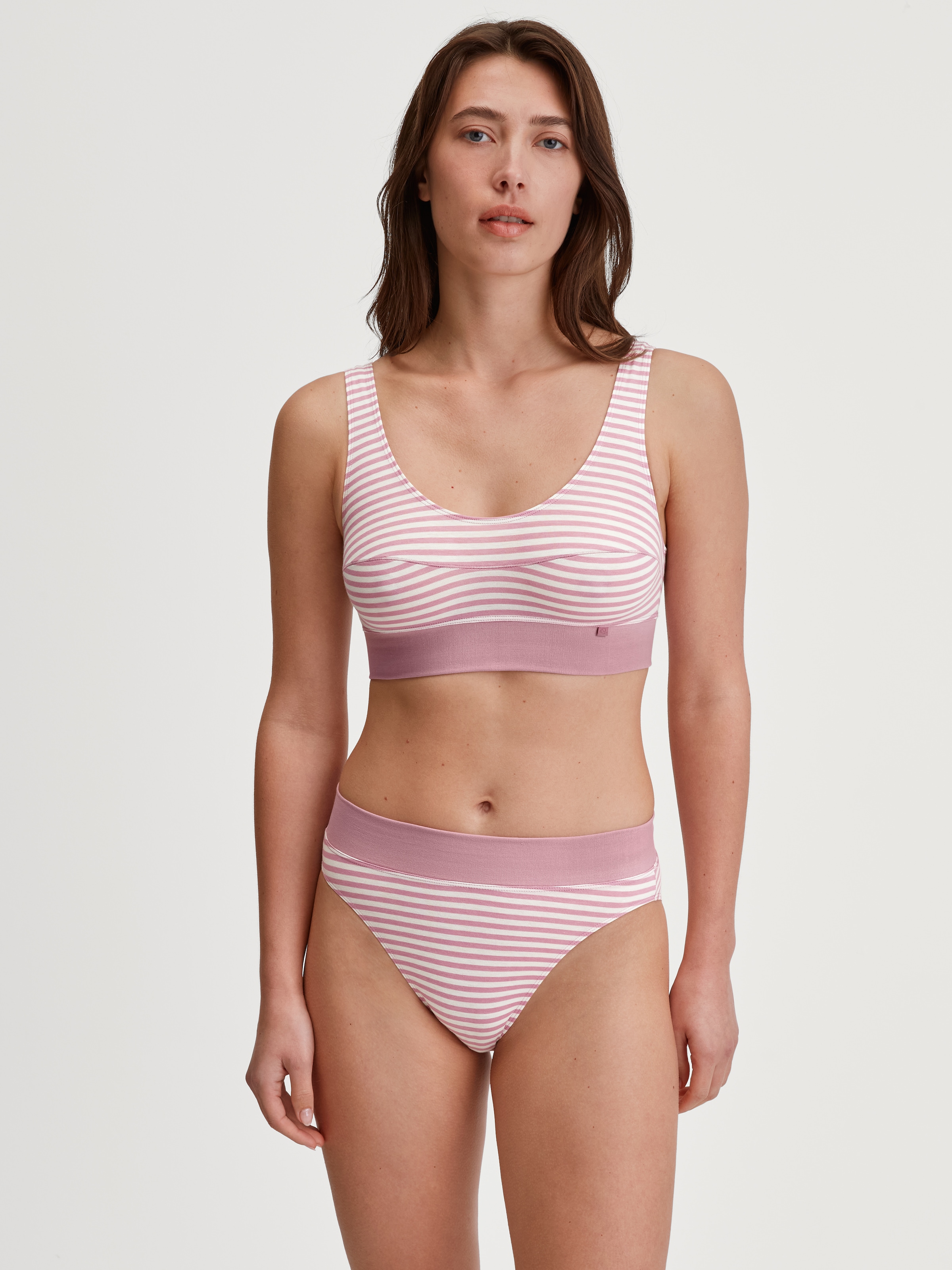 CALIDA Bustier »Elastic«, breites Unterbrustband, ohne Bügel, Baumwollmischung