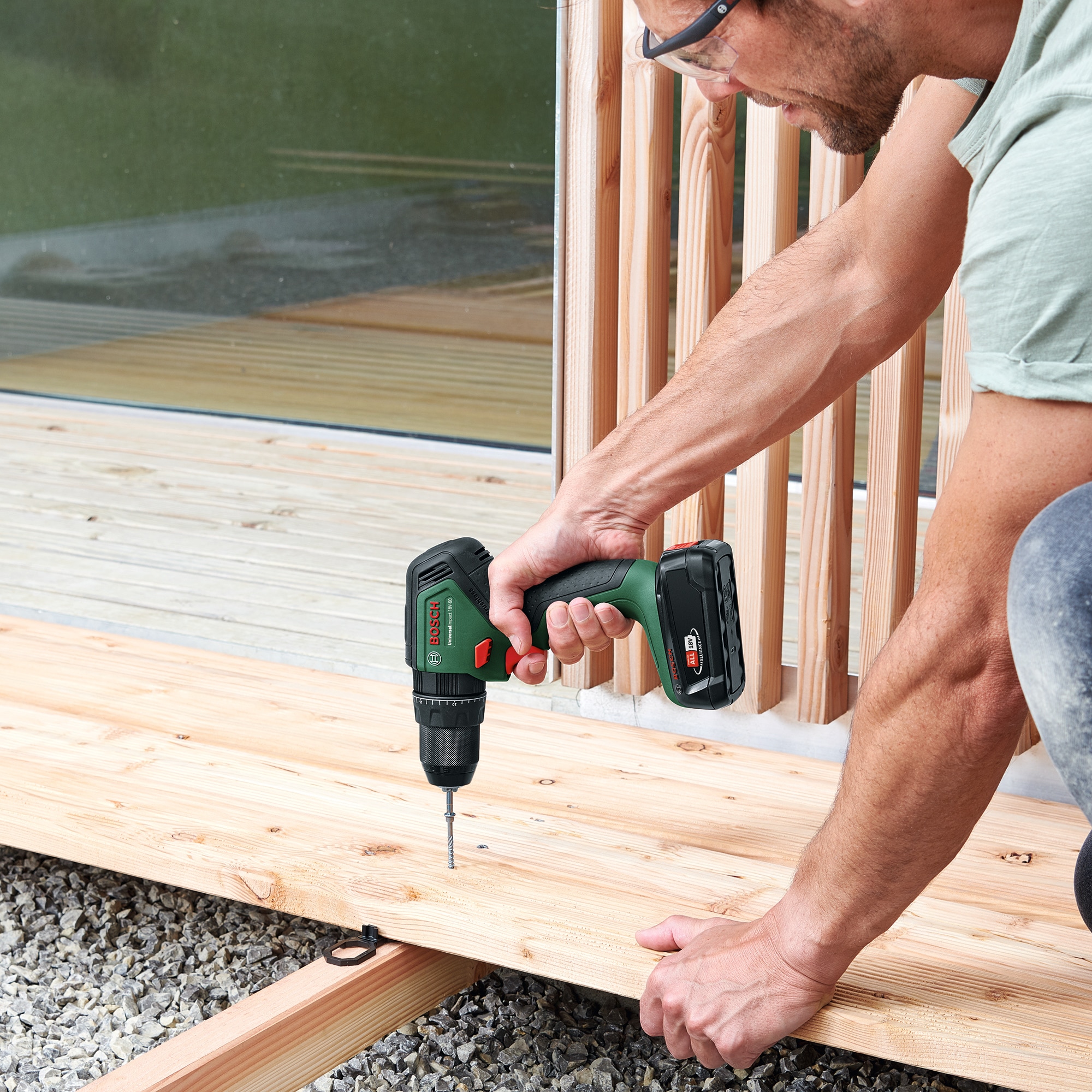 Bosch Home & Garden Akku-Schlagbohrschrauber »UniversalImpact 18V-60«, Inkl. Koffer, mit Akku 18V/2Ah und Ladegerät