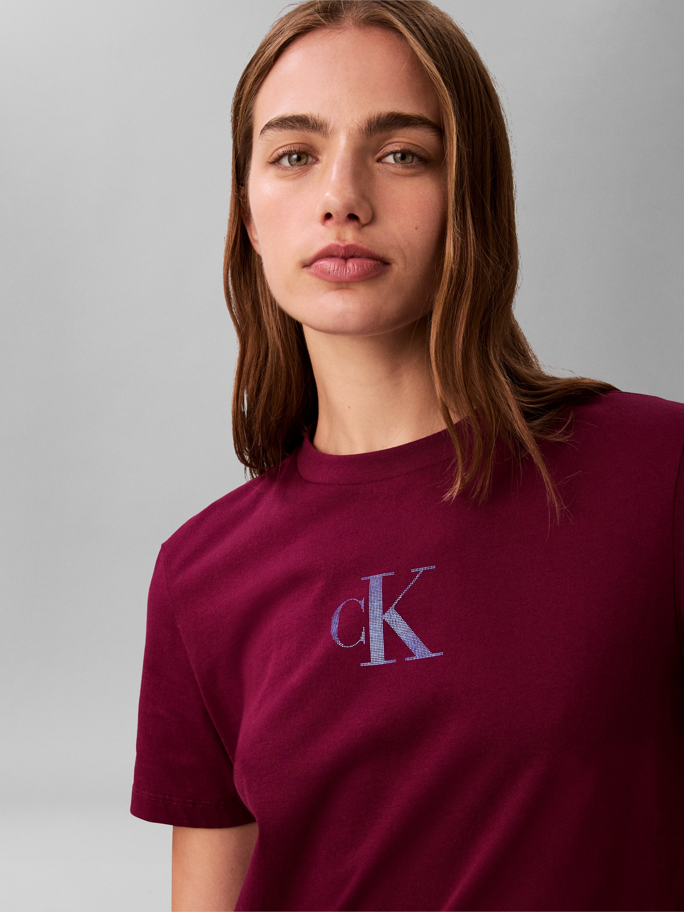 Calvin Klein Jeans T-Shirt Regular Fit, glänzender Logodruck, Rundhalsausschnitt