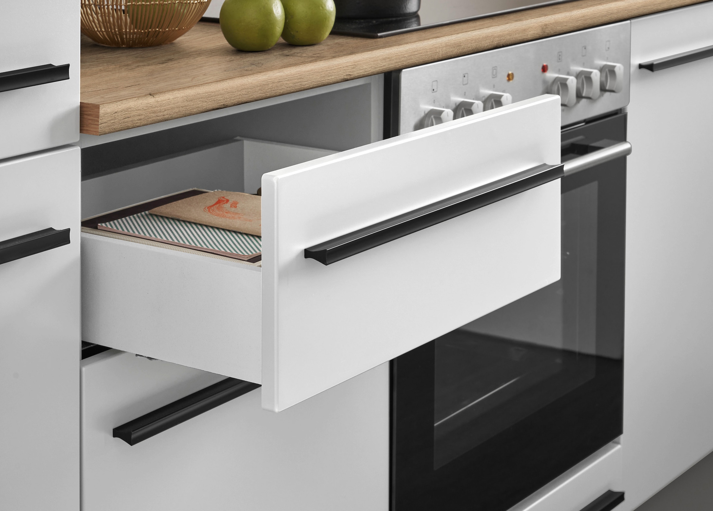 BASIC by Balculina Buffet »Denver, Küchenbuffet BxHxT 120x211x60« 1 Stk. tlg. Breite 120cm, Soft-Close für Türen und Schubkästen