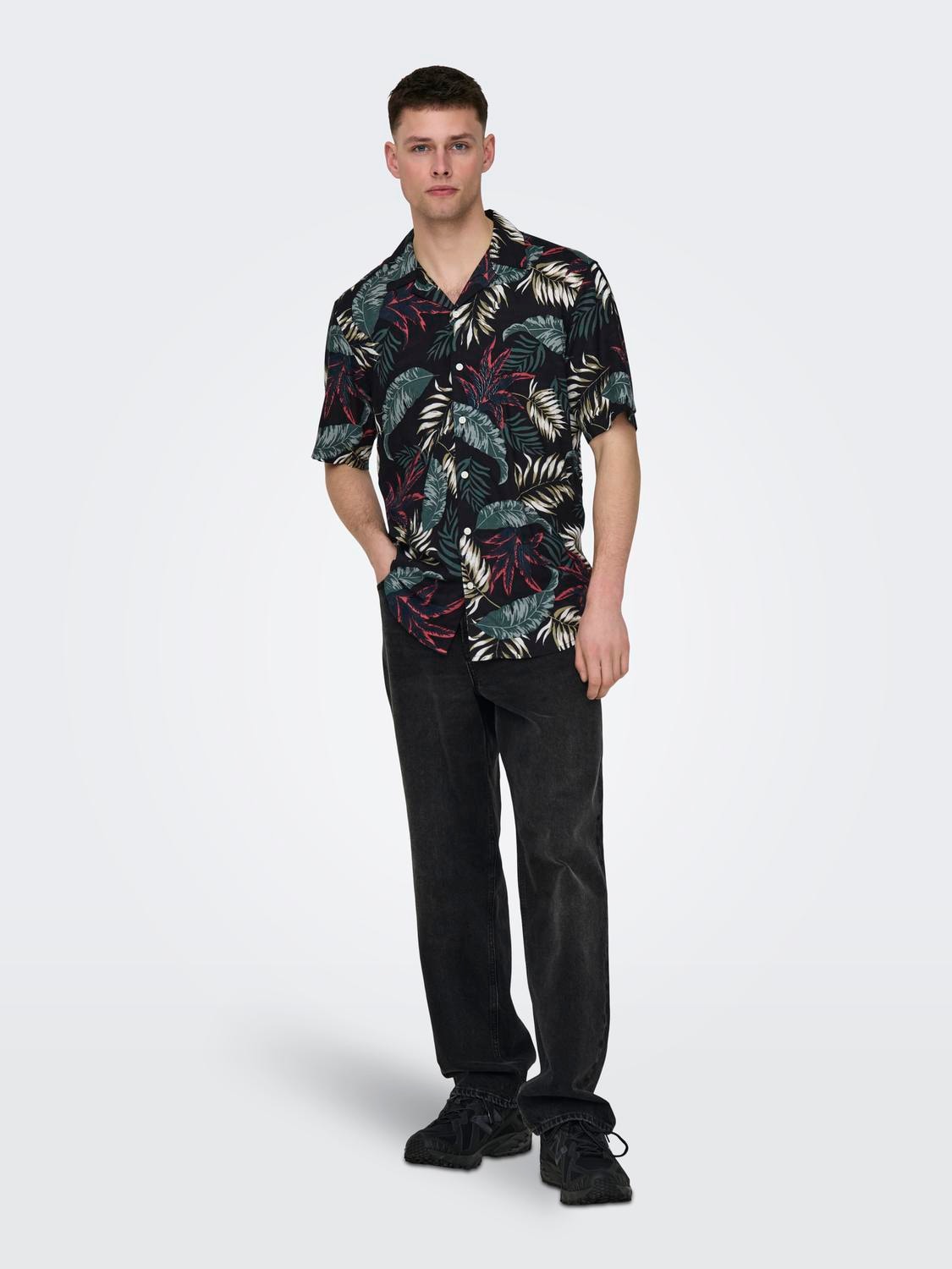 ONLY & SONS Hawaiihemd »ONSWAYNE LIFE AOP SS VISCOSE SHIRT NOOS«