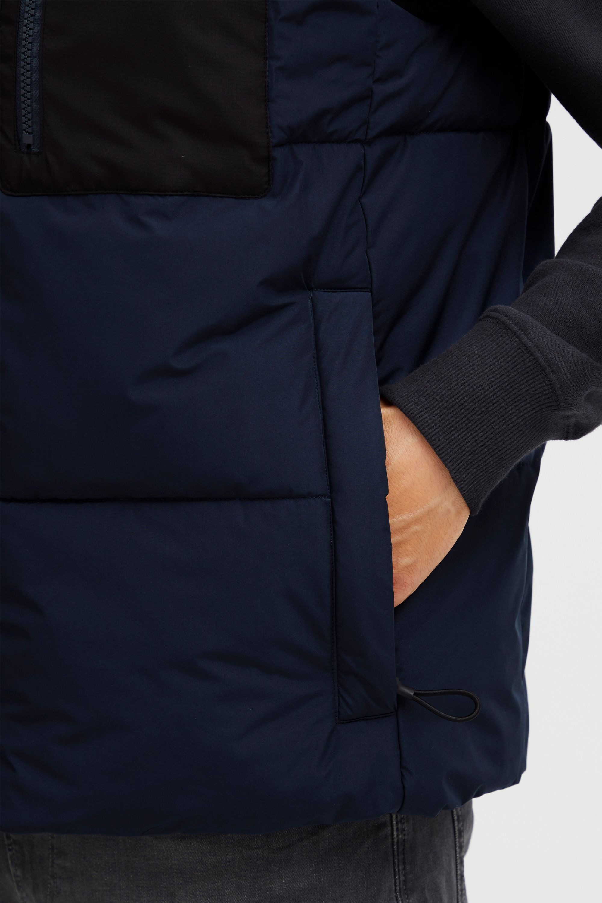 11 Project Steppweste »Steppweste PRCallen«
