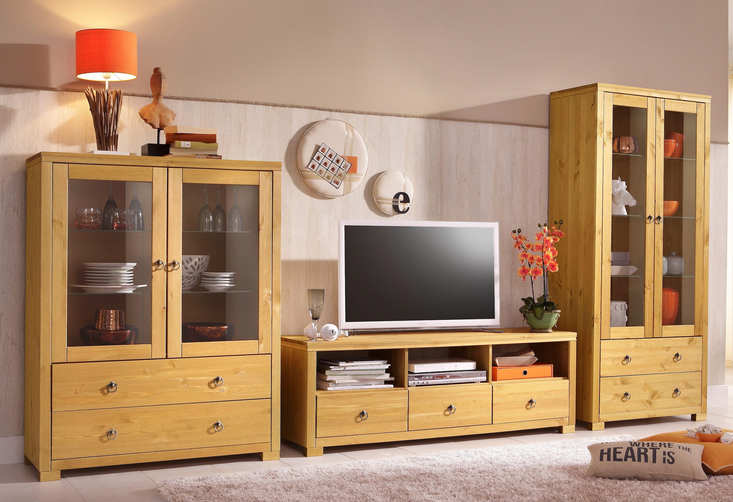 Home affaire Vitrine »Gotland«, Breite 80 cm, Höhe 178 cm, mit Glastüren, aus massiver Kiefer, FSC®