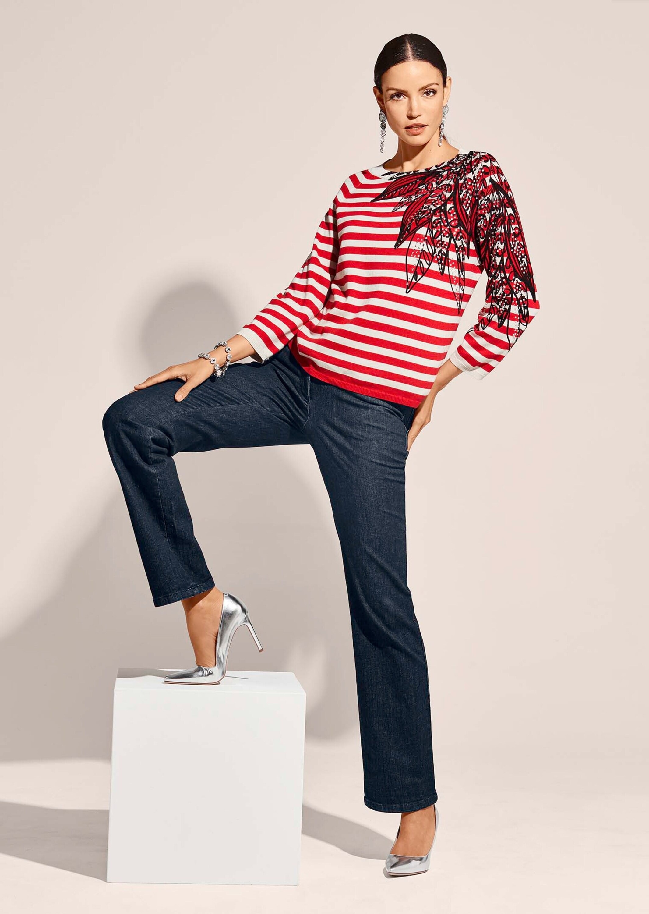 MADELEINE Longpullover »Pullover Gestreifter Pullover mit Strasssteinchen«