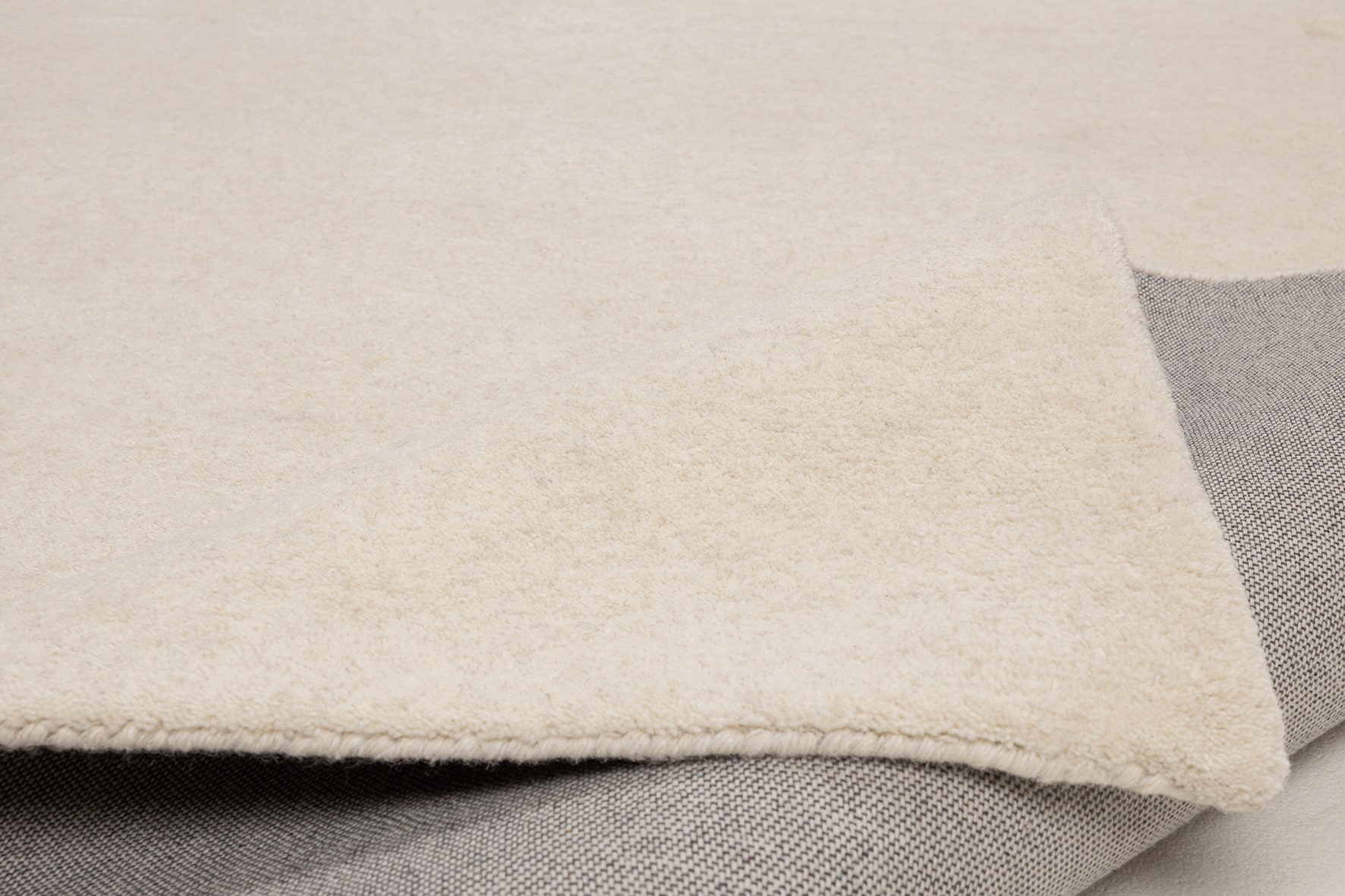 THEKO Wollteppich »Gabbeh Uni, Handgefertigt, meliert, auch als Läufer erhältlich, Wolle« rechteckig 14 mm Höhe Schlafzimmer, Wohnzimmer, Esszimmer, auch als Läufer oder rund