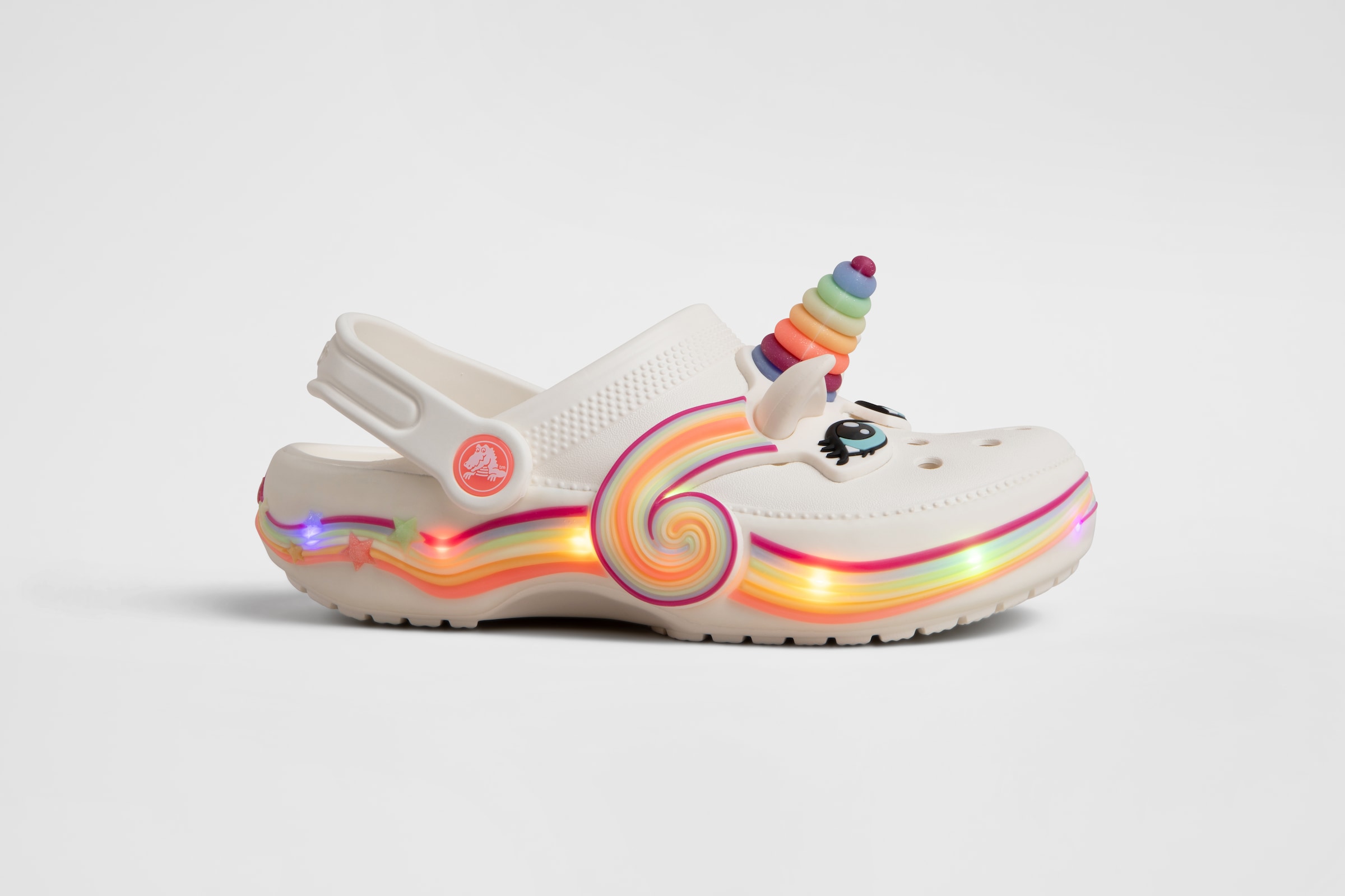 Crocs Clog »Classic IAM Unicorn Lights Clog«  Sommerschuh, Sandale, Hausschuh mit cooler Blinkfunktion
