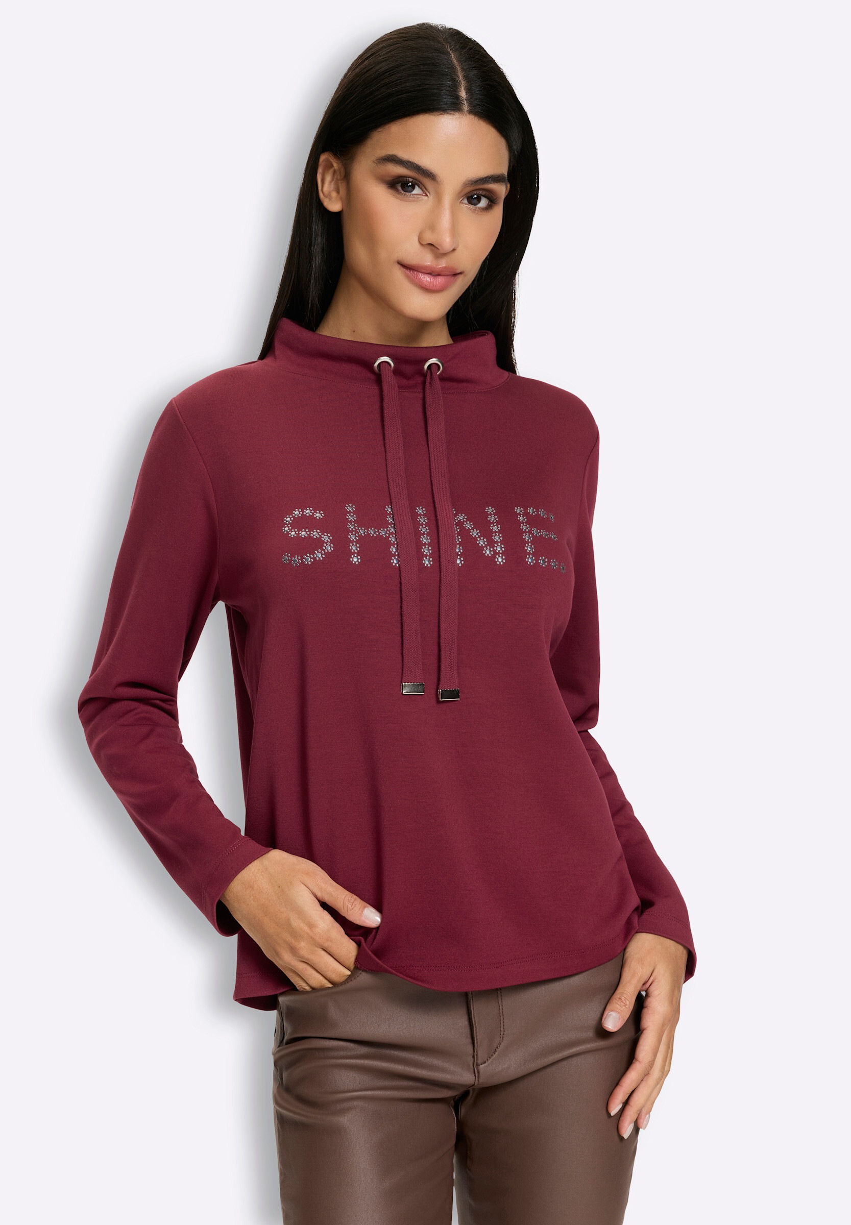 heine Sweatshirt »Sweatshirt Sweatshirt mit Nieten-Schriftzug«
