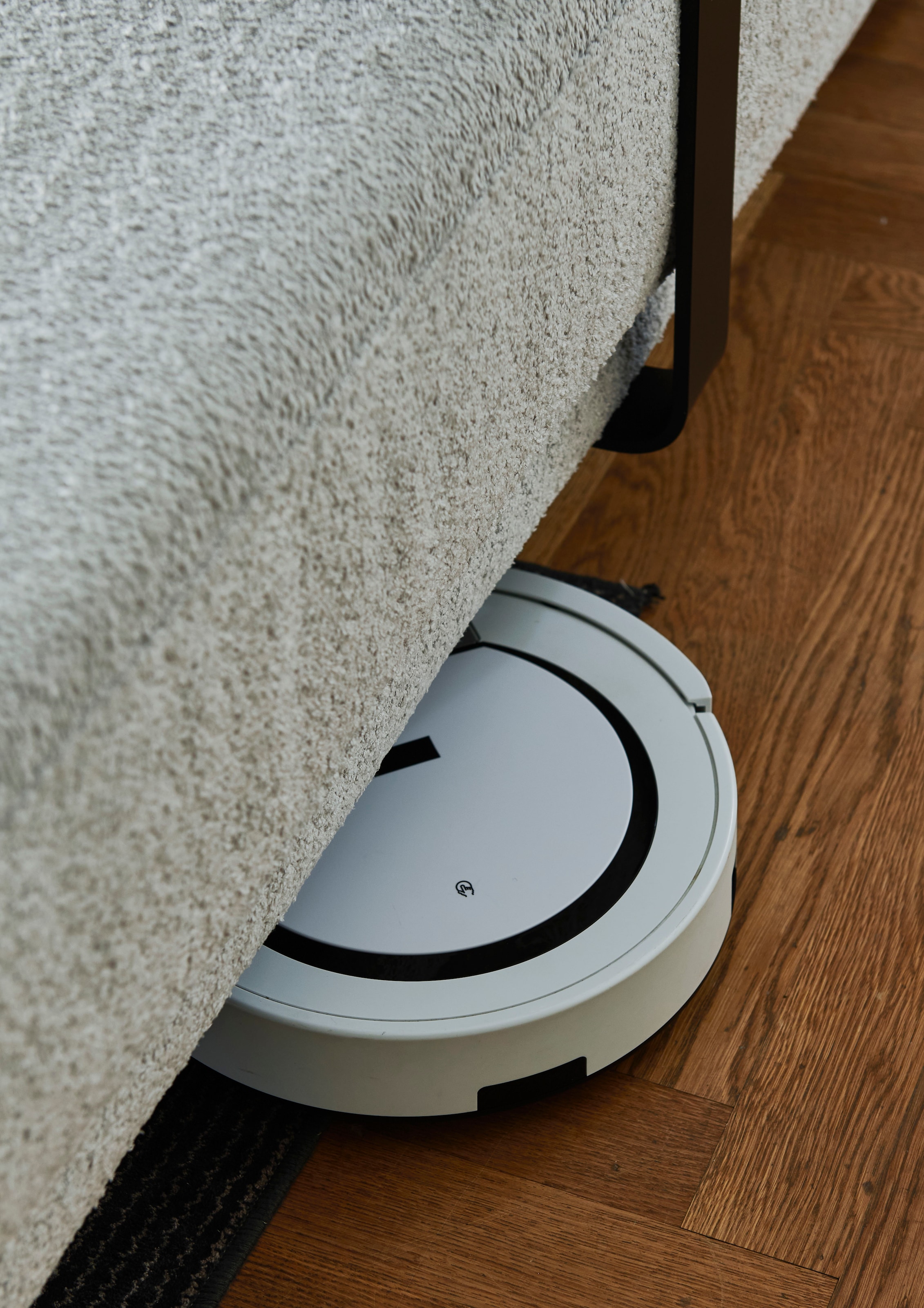 HUKLA Ecksofa »HU-HP18064 L-Form« Optional mit motorischer Vorziehbank, stylische Reling