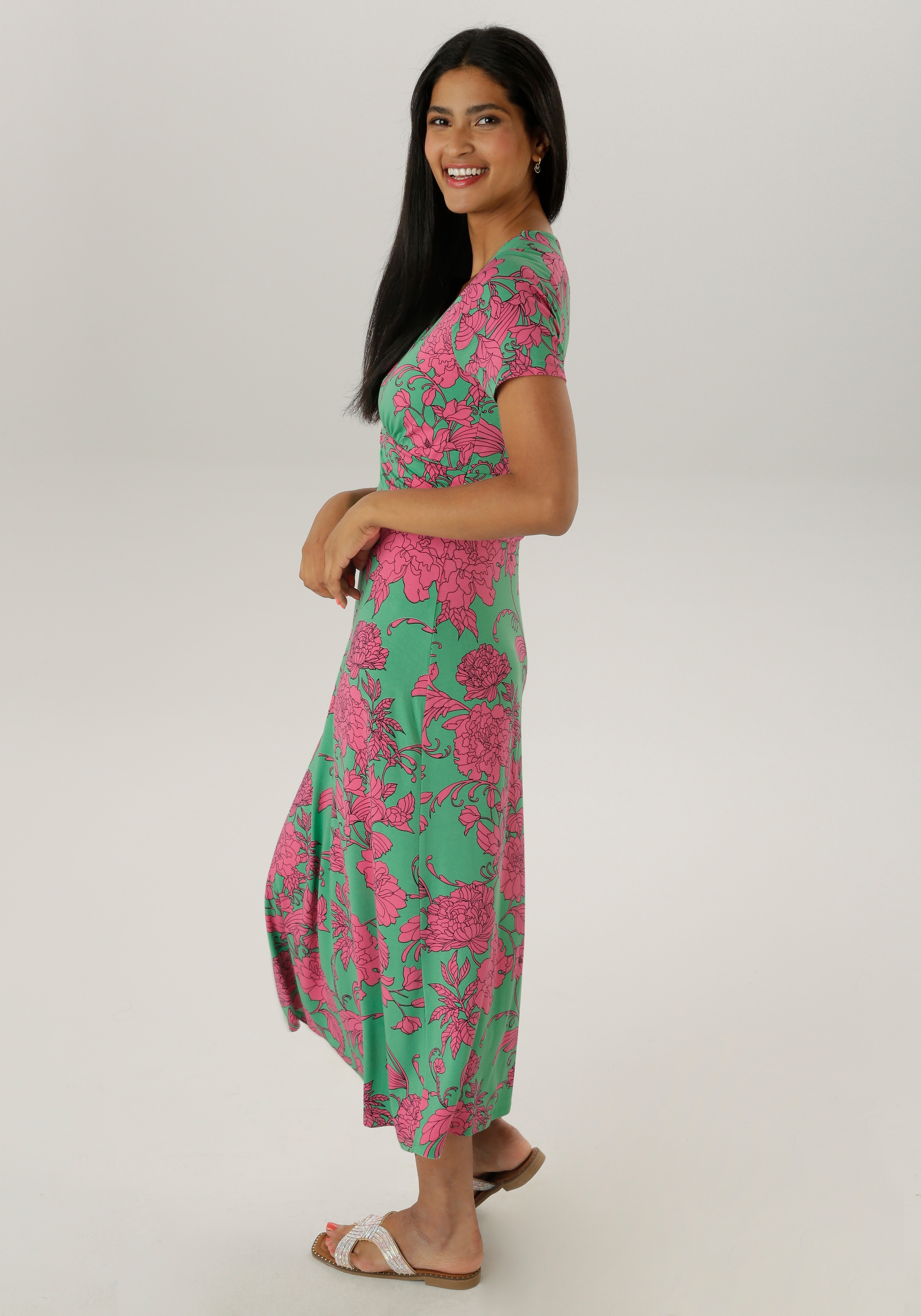 Aniston SELECTED Sommerkleid, mit abstrakten Blüten- und Blätterdruck - NEUE KOLLEKTION