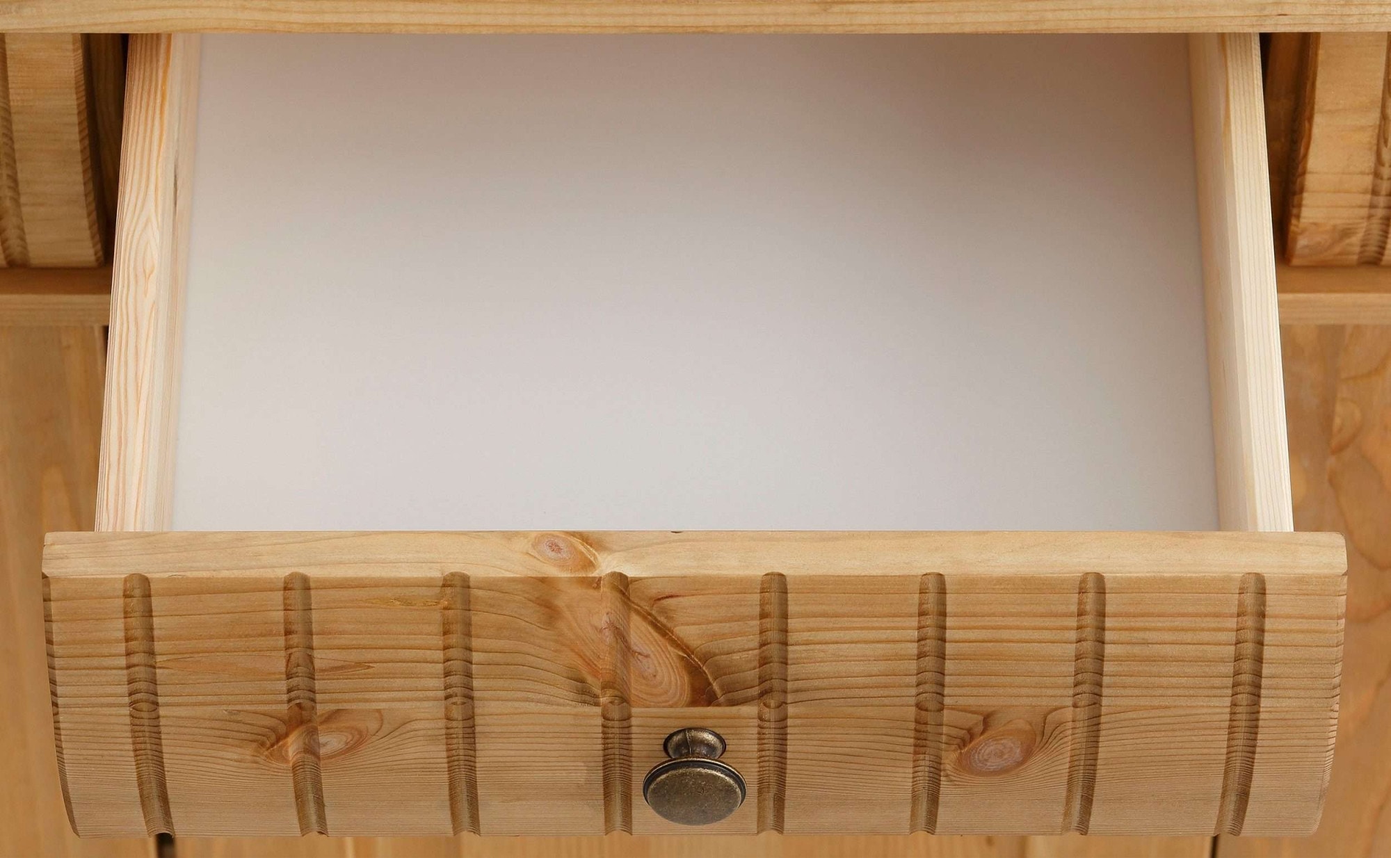 Home affaire Kommode »Teresa Sideboard nur 2 Schubkästen« aus massiver Kiefer Breite 84 cm, Höhe 90 cm, FSC®