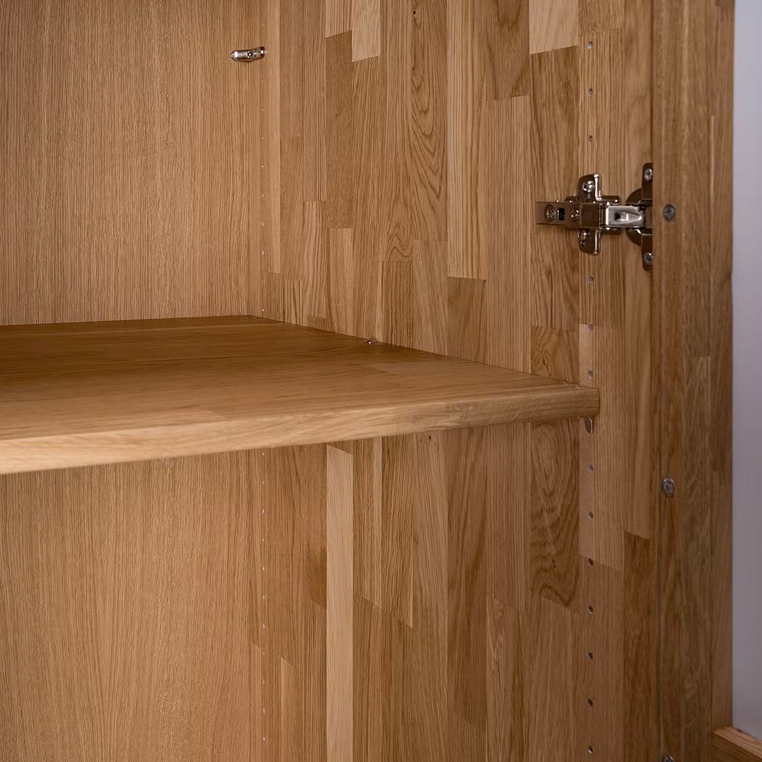 Home affaire Kleiderschrank »Ambroise aus Wildeiche, erhältlich in verschiedenen Breiten«, Massivholz-Kleiderschrank, im 50 cm Raster planbar