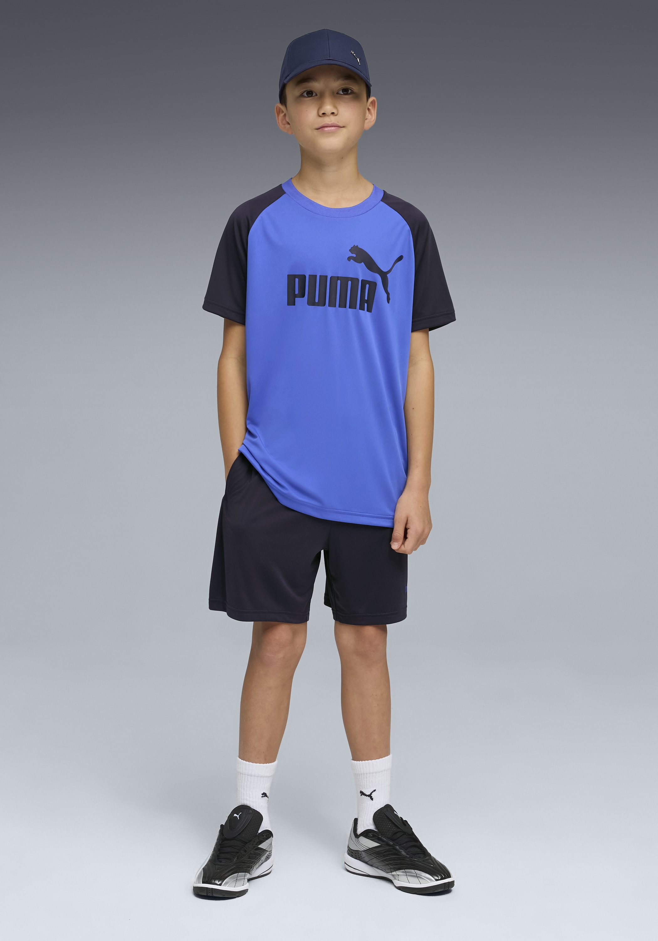 PUMA Trainingsanzug »ESS NO.1 LOGO POLY TEE AND SHORTS SET B« 2 tlg. zweiteiliges Set, mit DryCELL Technologie, atmungsaktiv