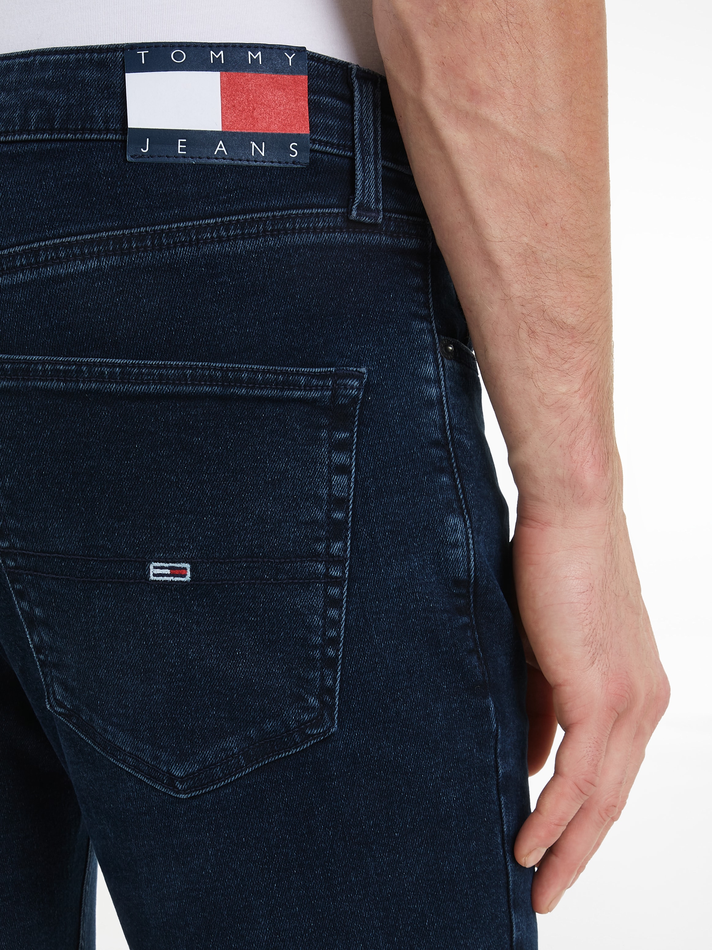 Tommy Jeans Slim-fit-Jeans »SCANTON SLIM«, mit Logoprägung