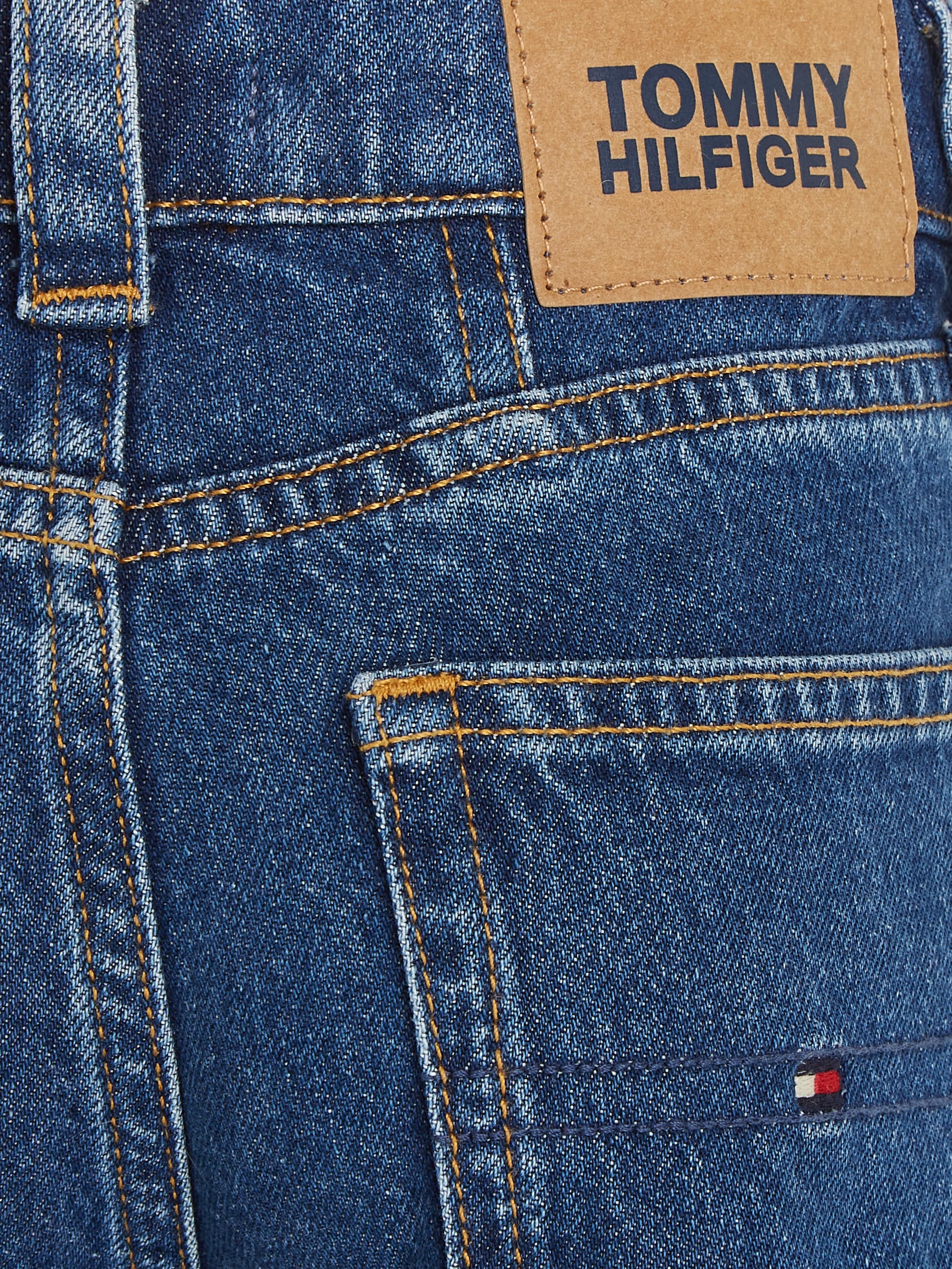 Tommy Hilfiger 5-Pocket-Jeans »GIRLFRIEND MID ♕ Leder-Brandlabel hinteren Kinder bei Kids BLUE«, Junior Bund am MiniMe,mit