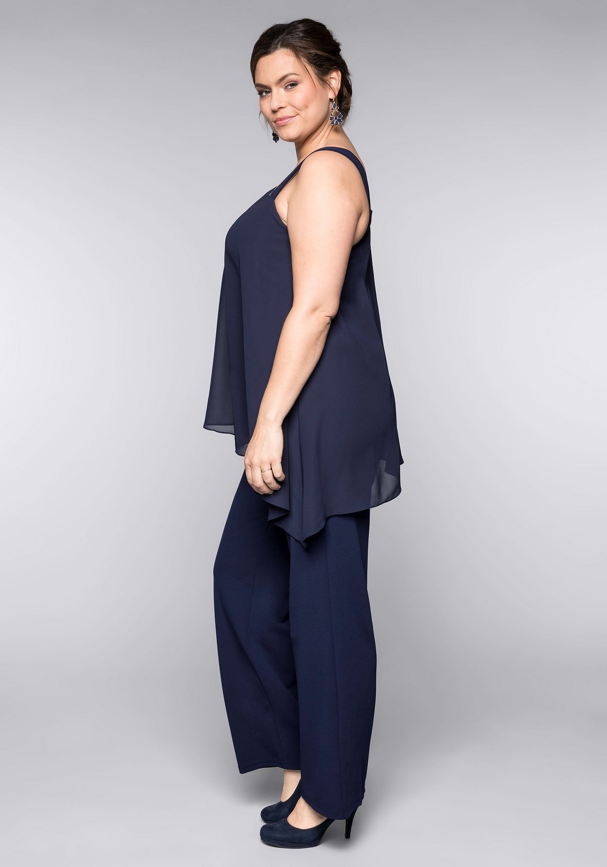 Sheego Jumpsuit »Overall im Lagenlook mit Fledermausärmel«, im Lagenlook mit Fledermausärmel